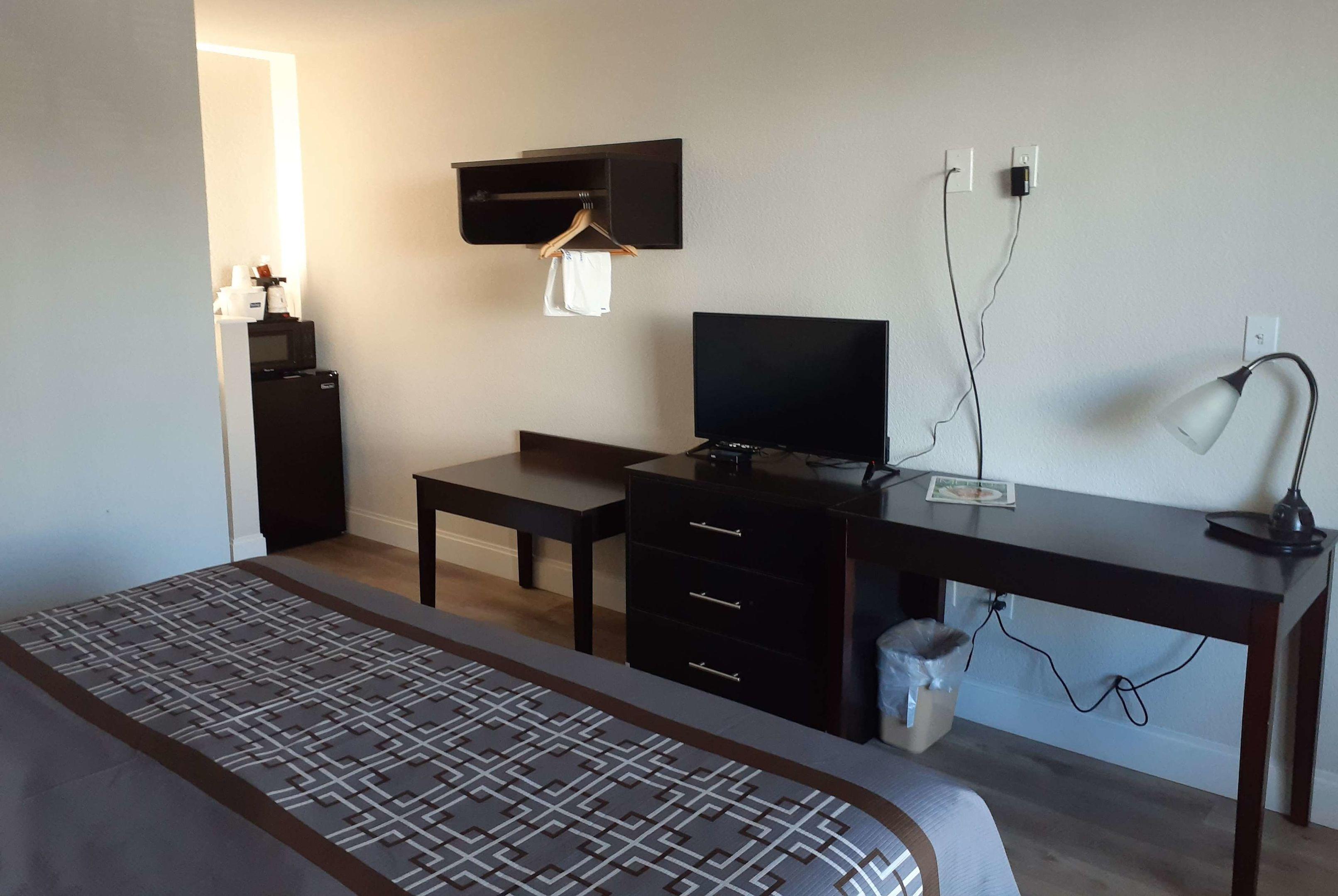 Travelodge by Wyndham Virginia Beach Bay Beach — photo 5