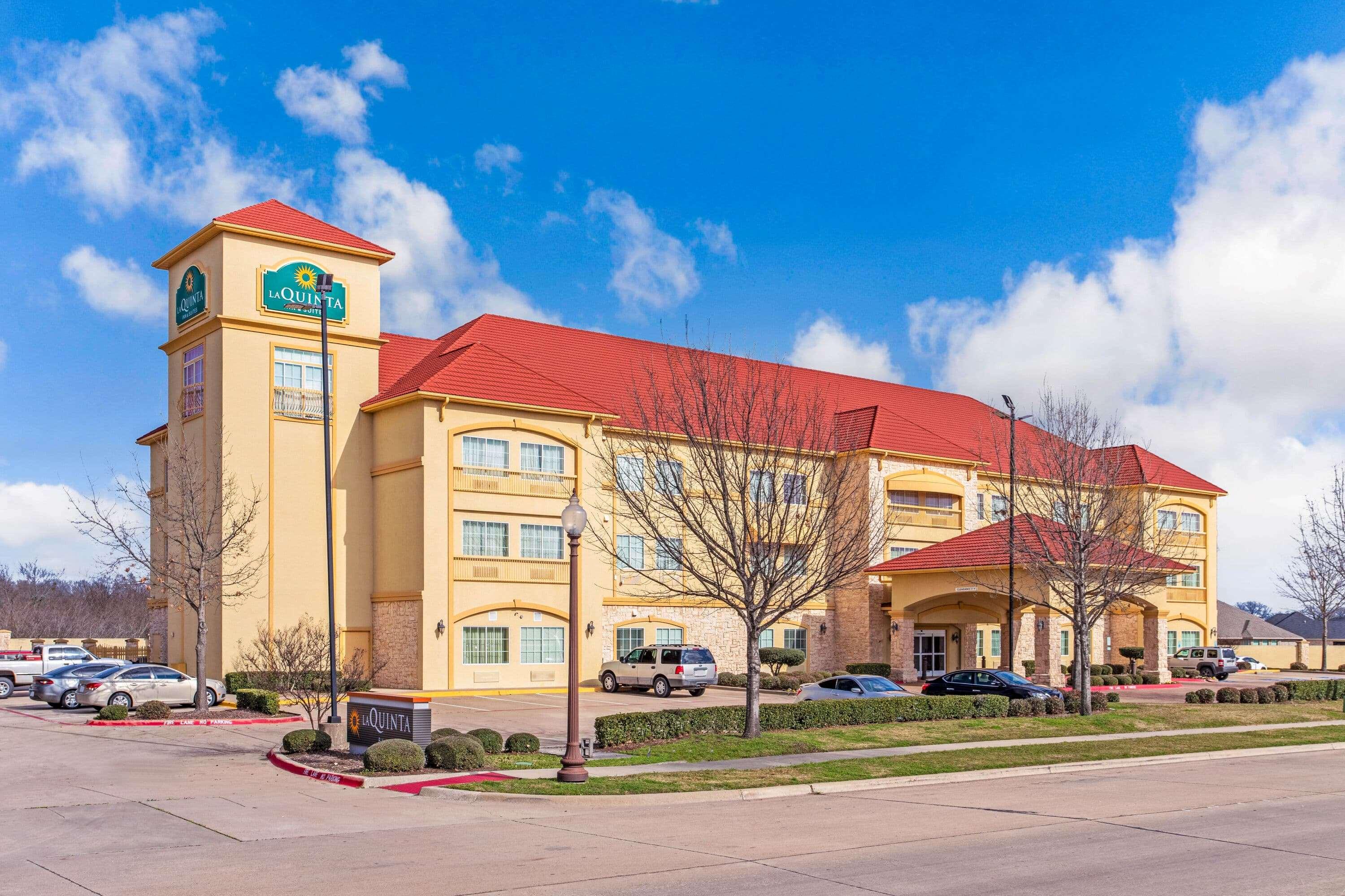 La Quinta Inn & Suites Ennis — photo 4
