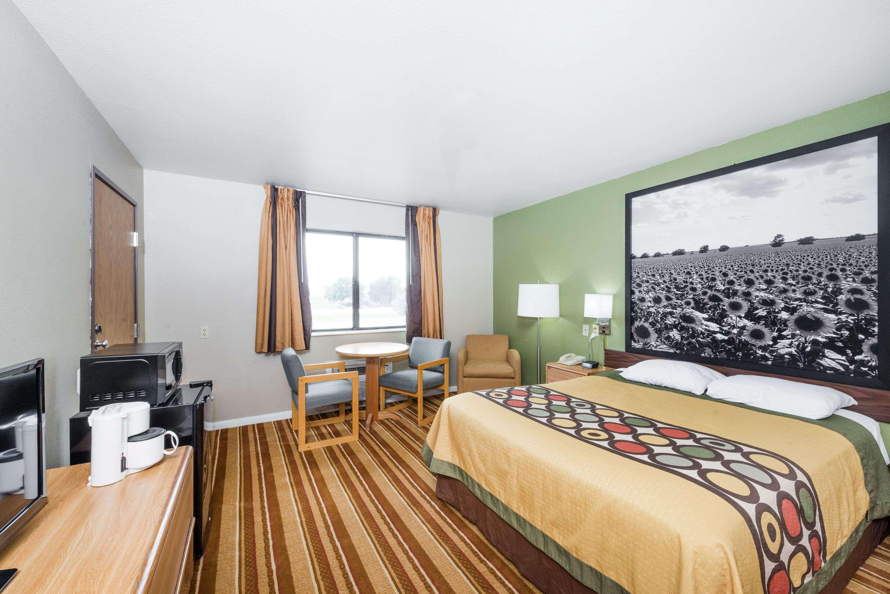 Super 8 by Wyndham Independence — photo 3