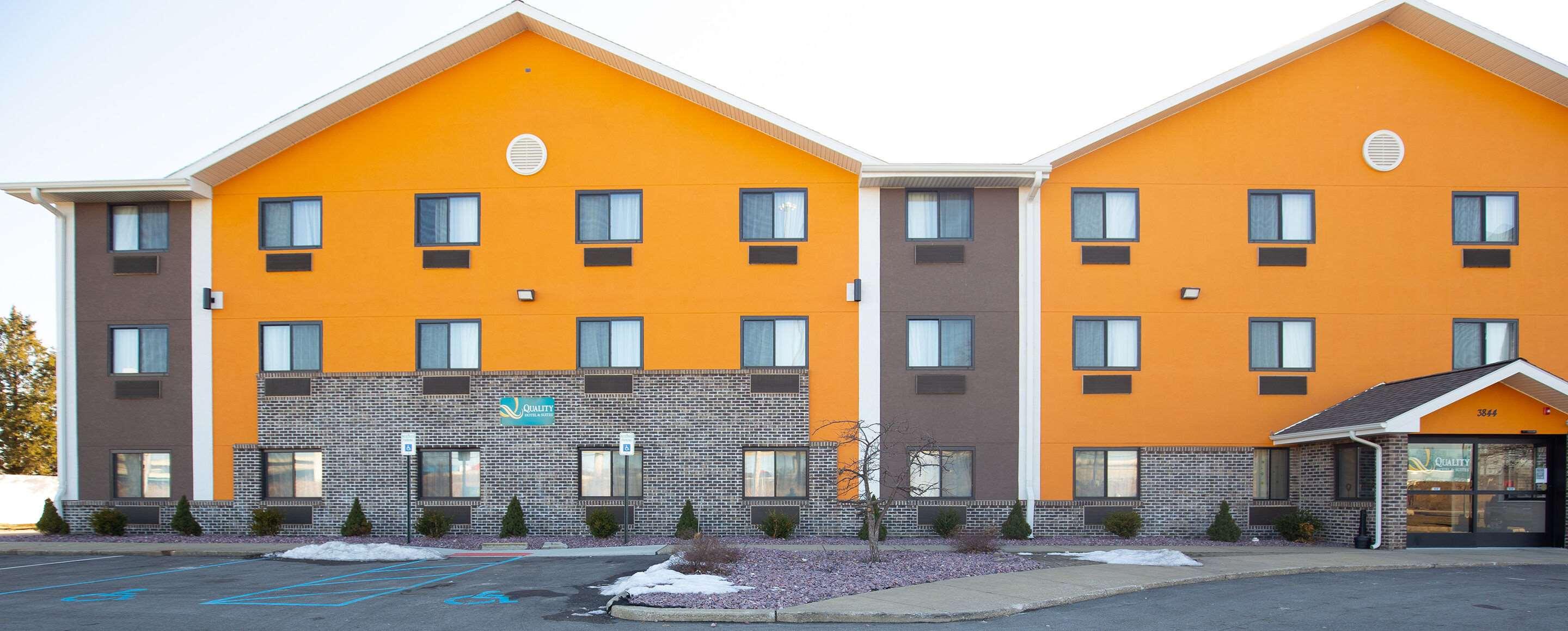 Quality Inn & Suites — photo 3