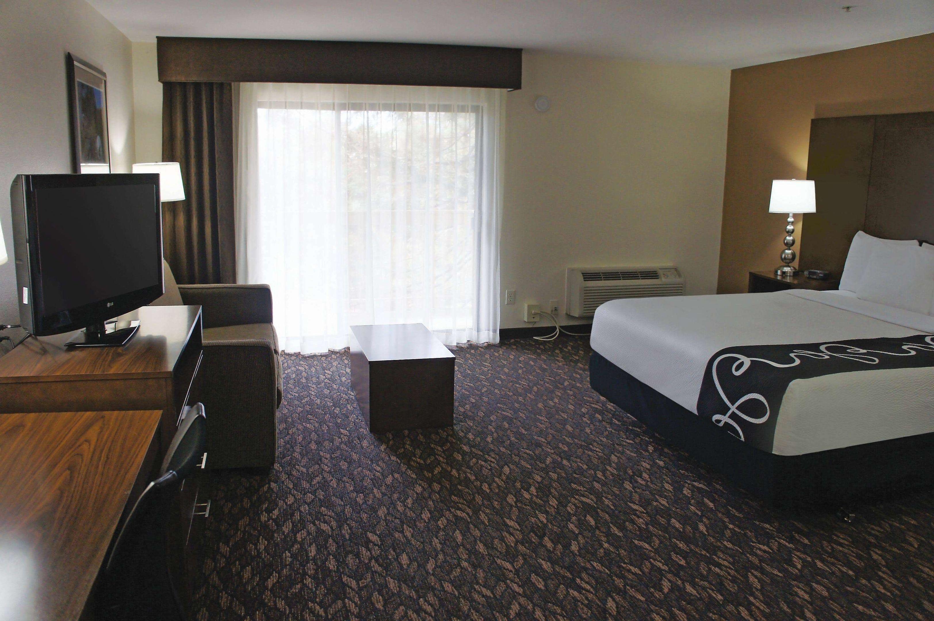 La Quinta Inn & Suites by Wyndham Oakland - Hayward — photo 5
