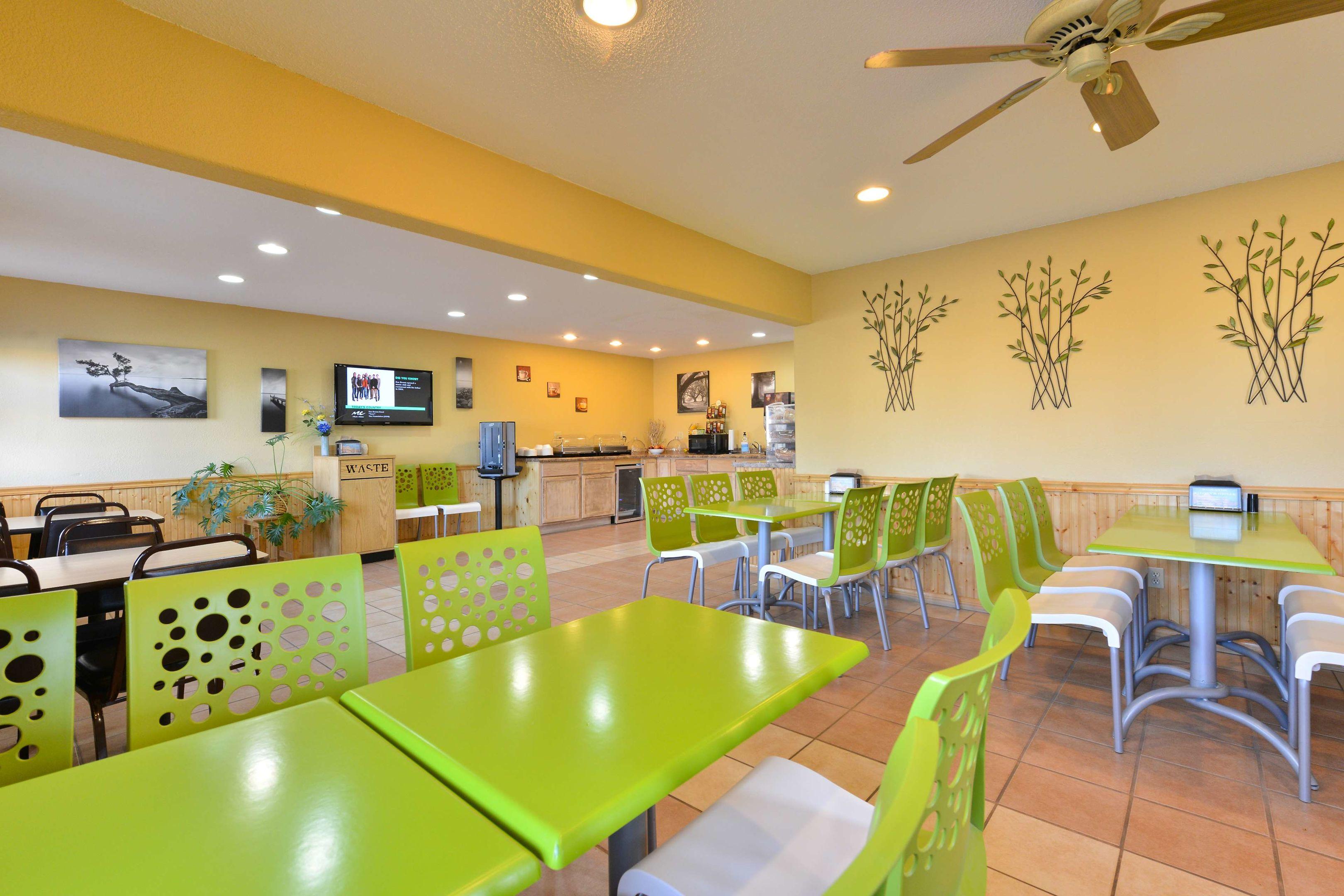 Americas Best Value Inn - Wall — photo 5