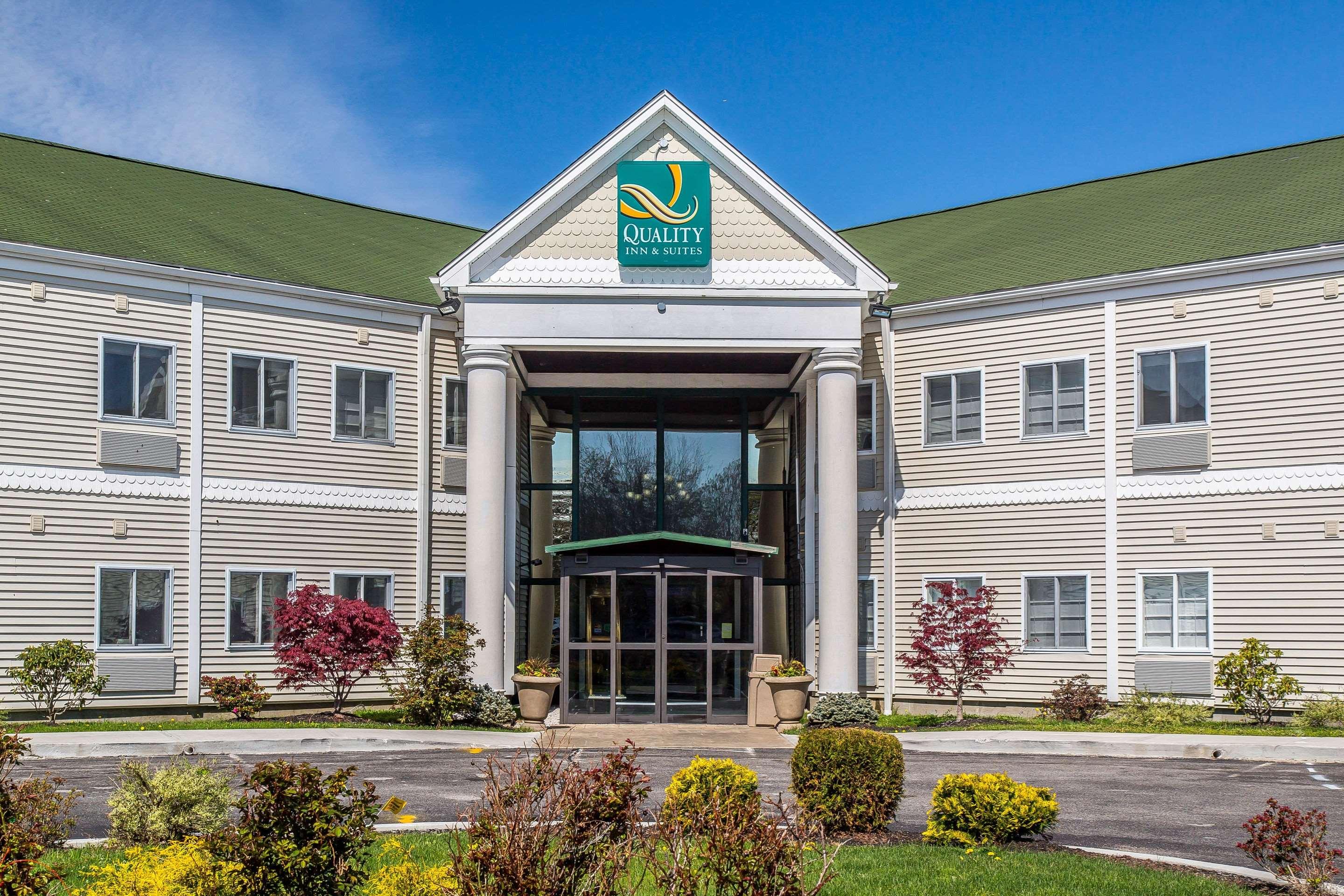 Quality Inn & Suites Middletown Newport