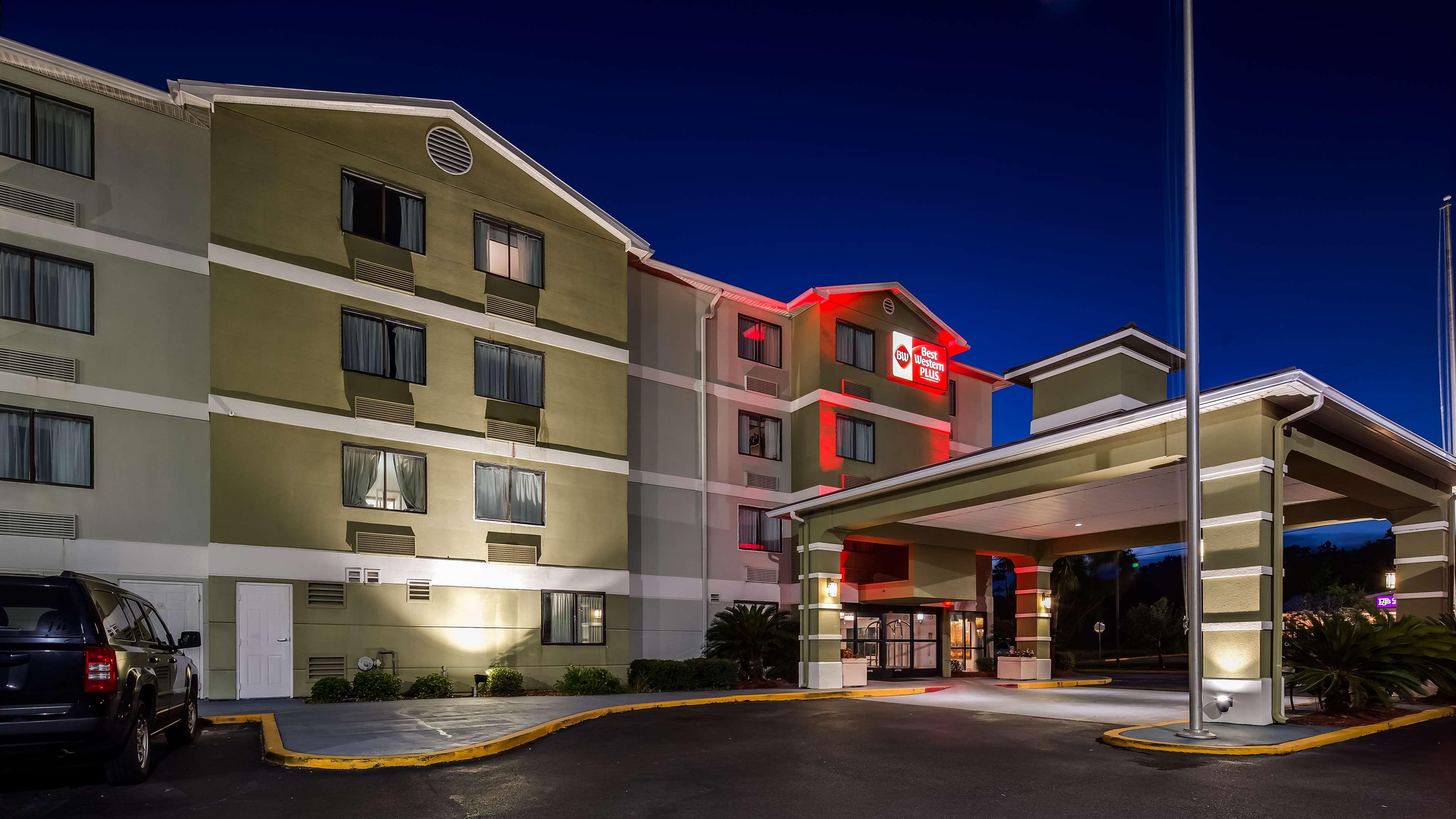 Best Western Plus Cypress Creek — photo 4