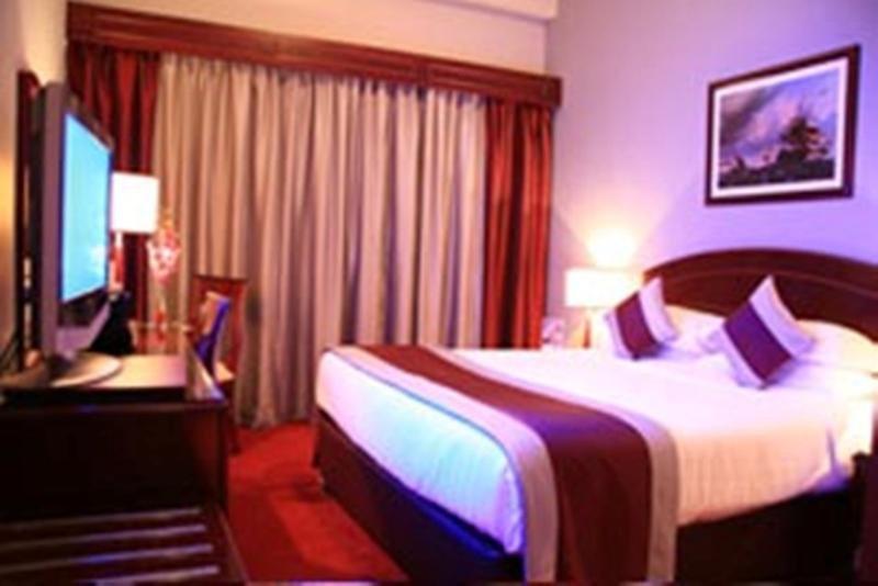 Broadway Hotel — photo 4