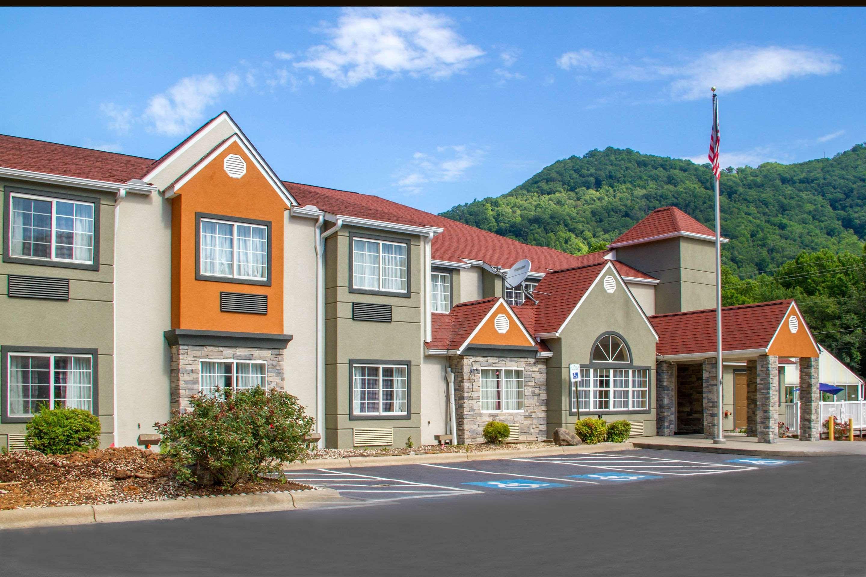Quality Inn & Suites Maggie Valley - Cherokee Area — photo 4