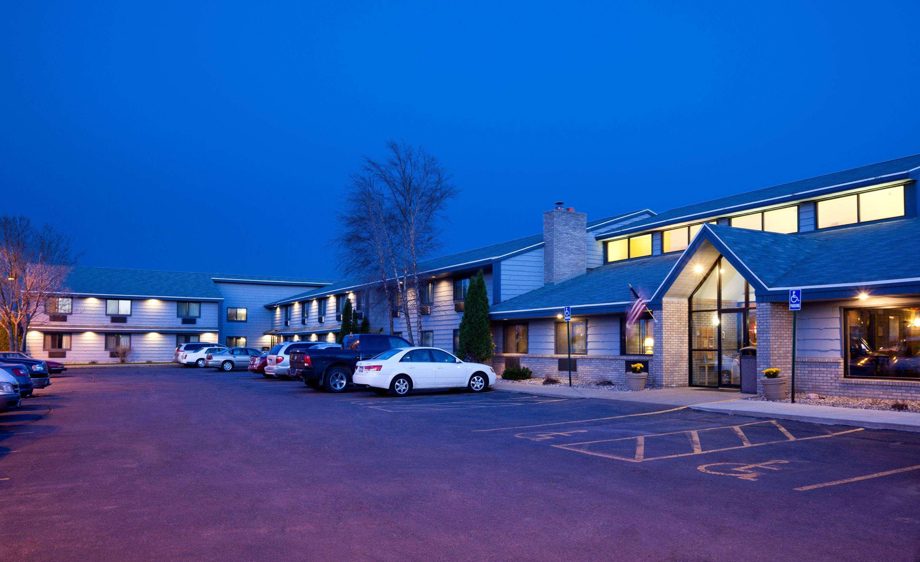 AmericInn by Wyndham Sioux Falls — photo 3