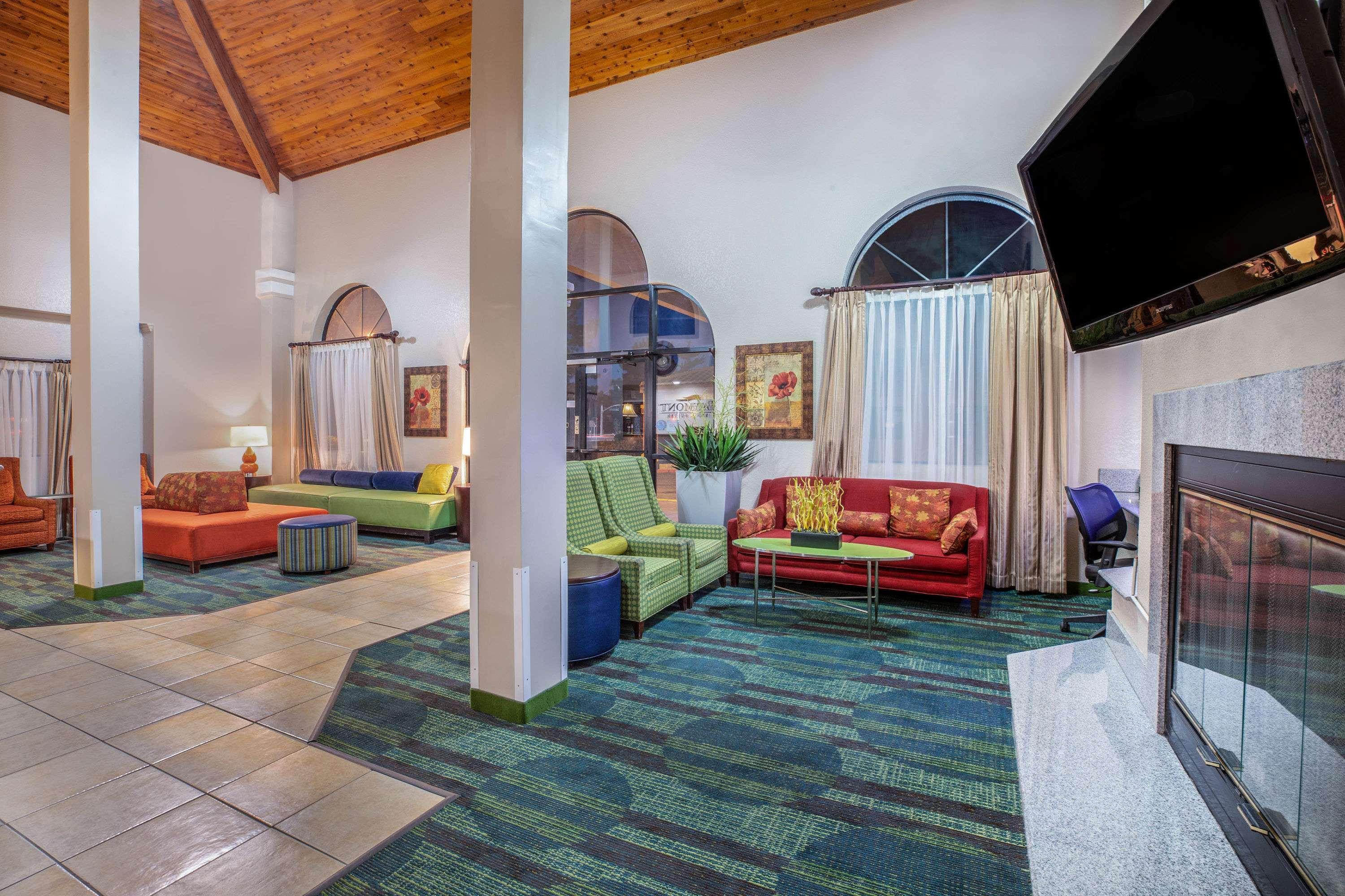Baymont by Wyndham Tehachapi — photo 3