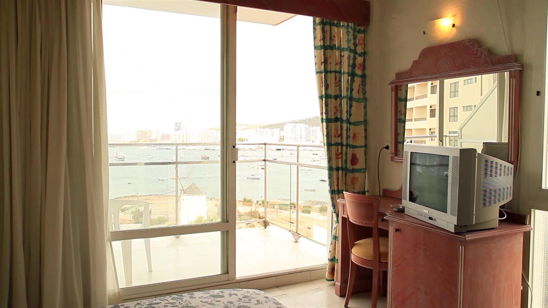 Hotel Neptuno — photo 5