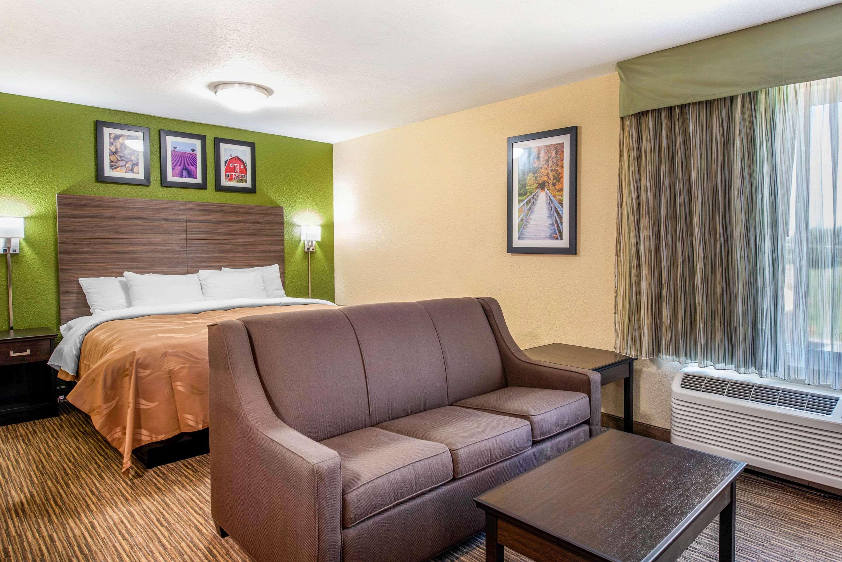 Quality Inn & Suites — photo 5