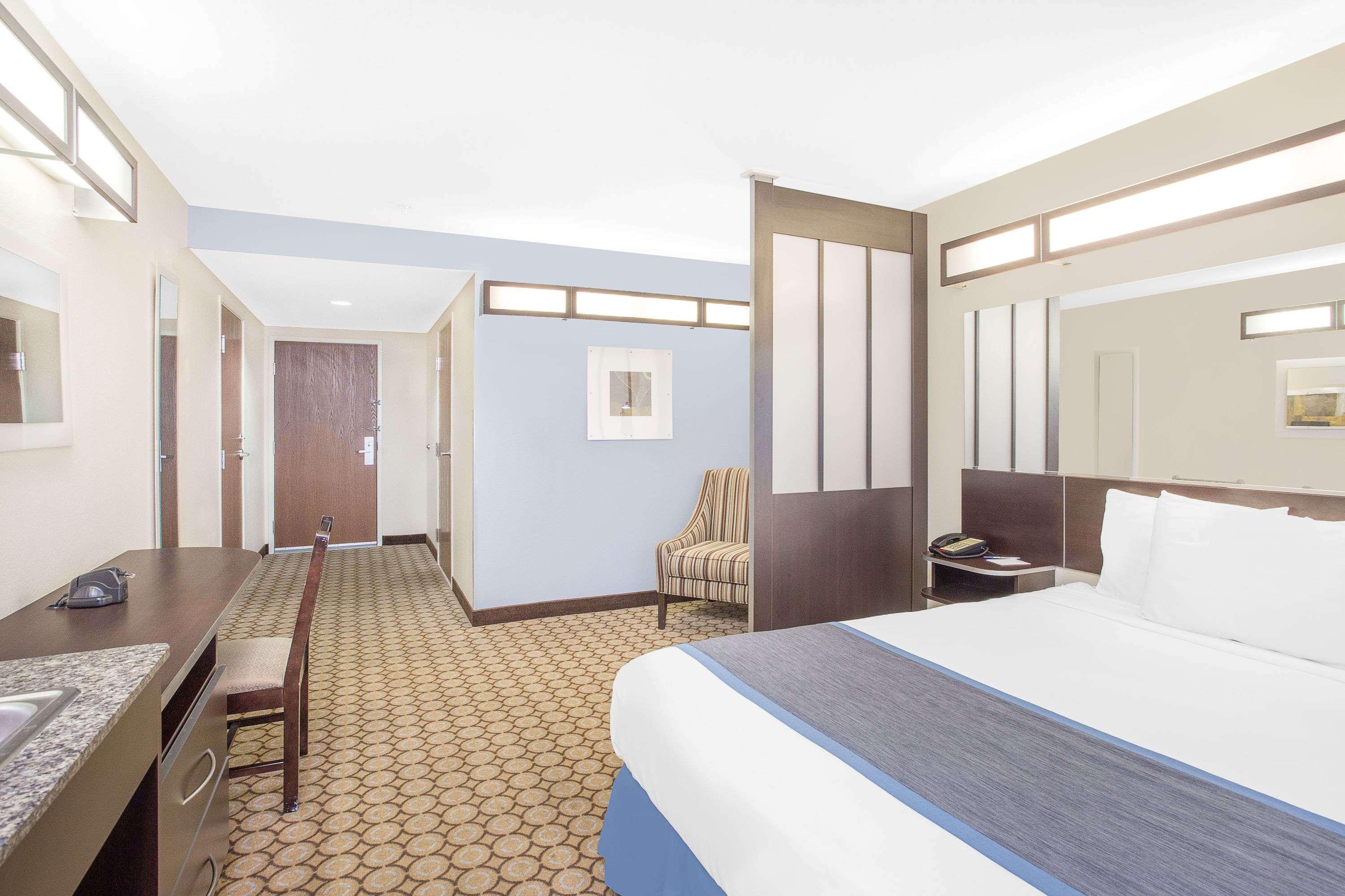 Microtel Inn & Suites San Angelo — photo 4