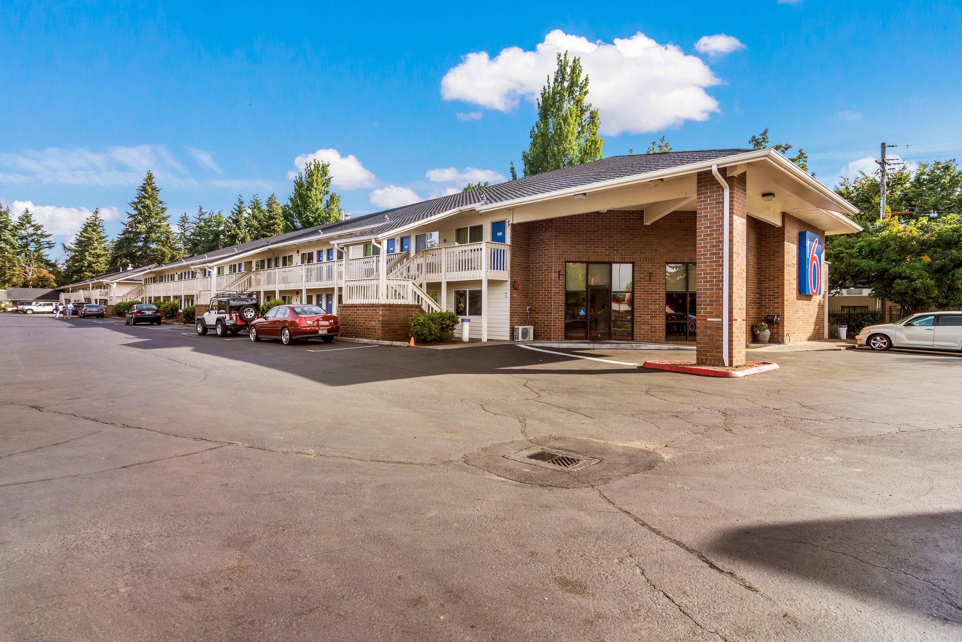Motel 6 Vancouver — photo 5