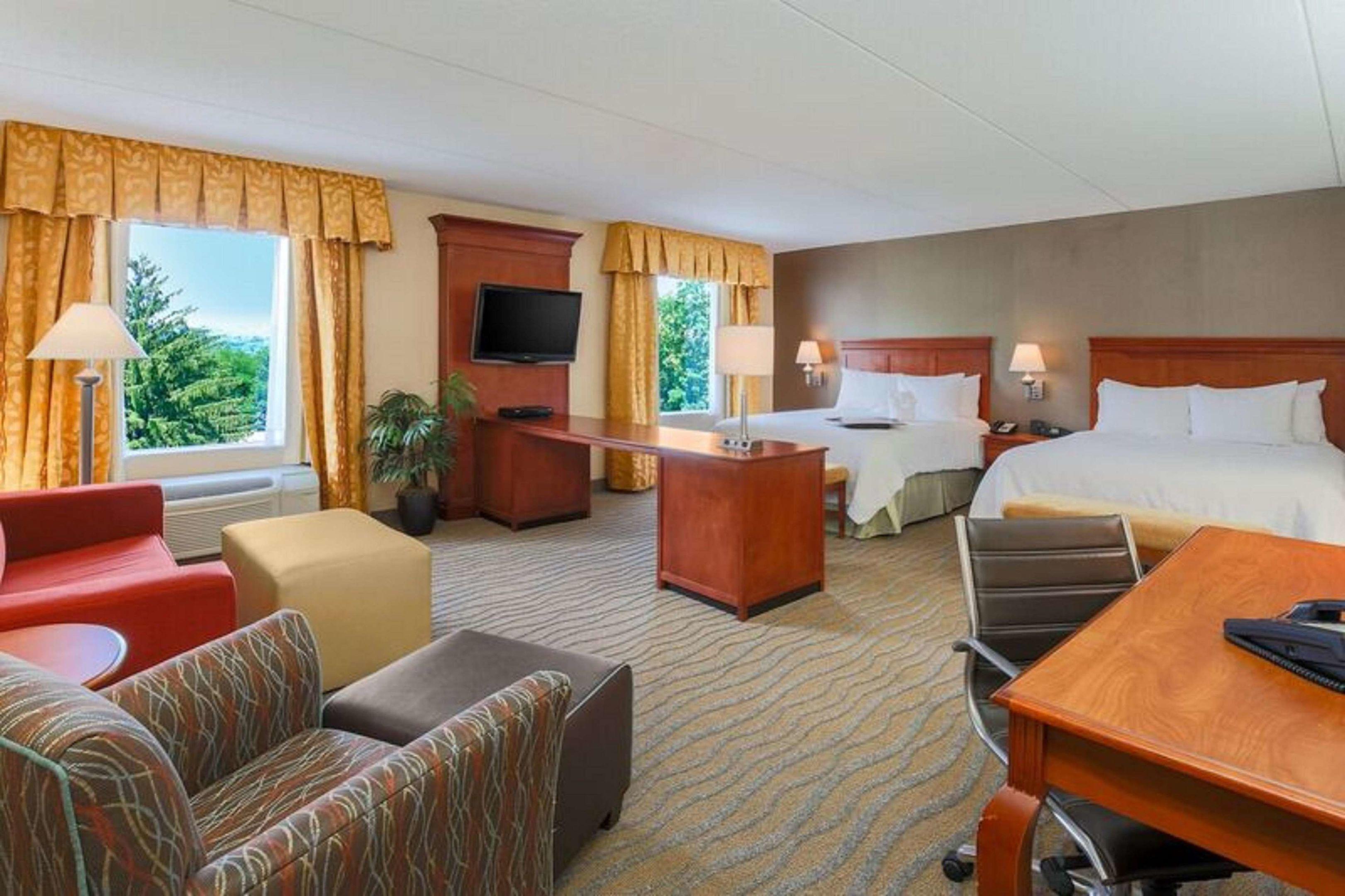 Hampton Inn & Suites Poughkeepsie — photo 3