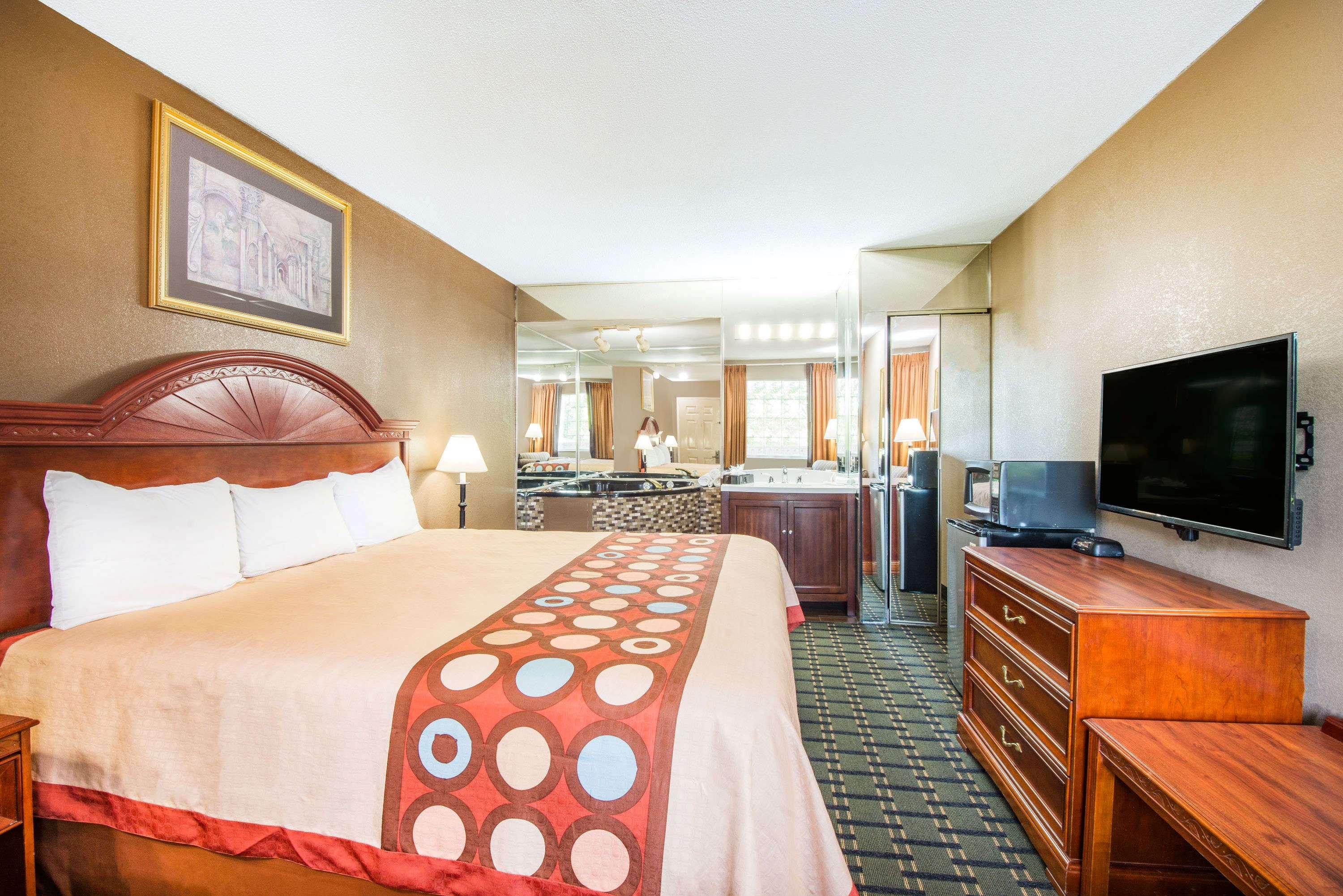 Super 8 by Wyndham Marysville — photo 4