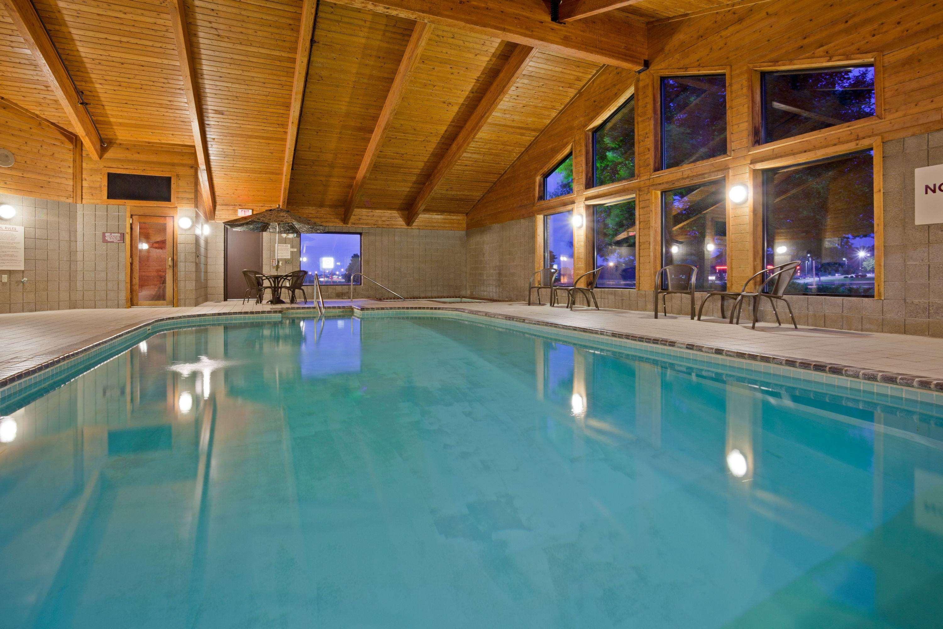 AmericInn Lodge & Suites Alexandria — photo 3