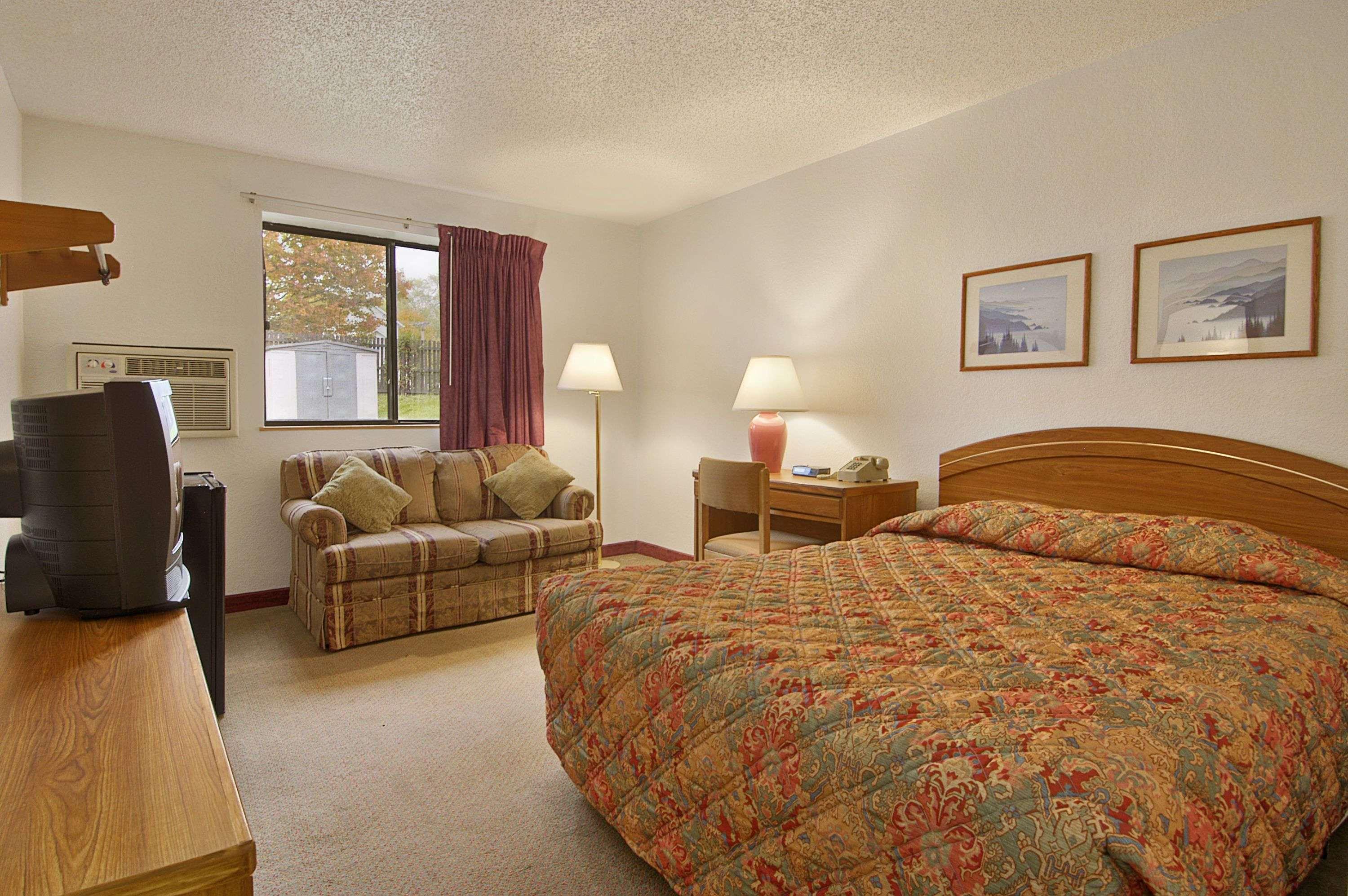 Super 8 by Wyndham New Castle — photo 3