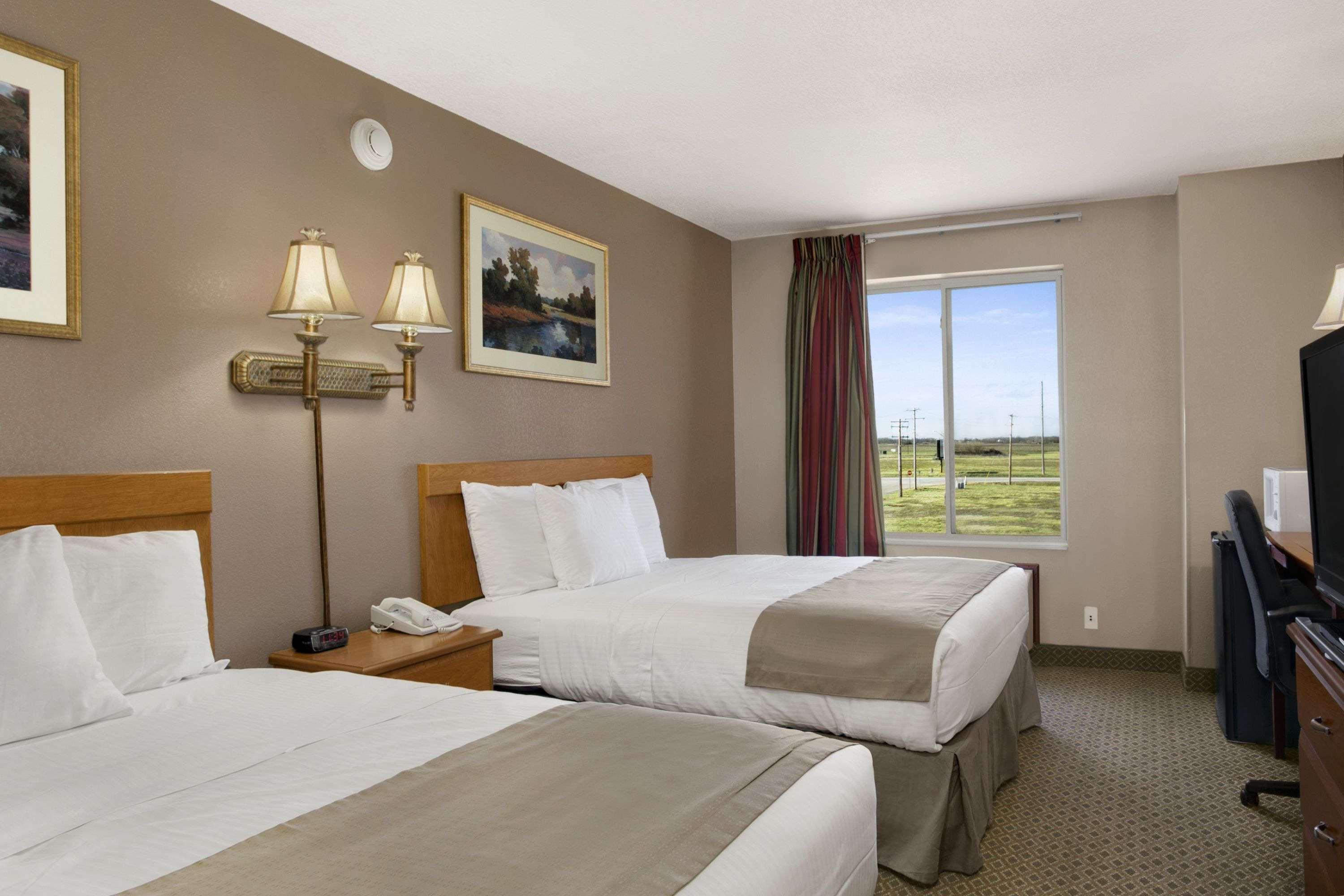 Baymont Inn & Suites - Jacksonville — photo 4