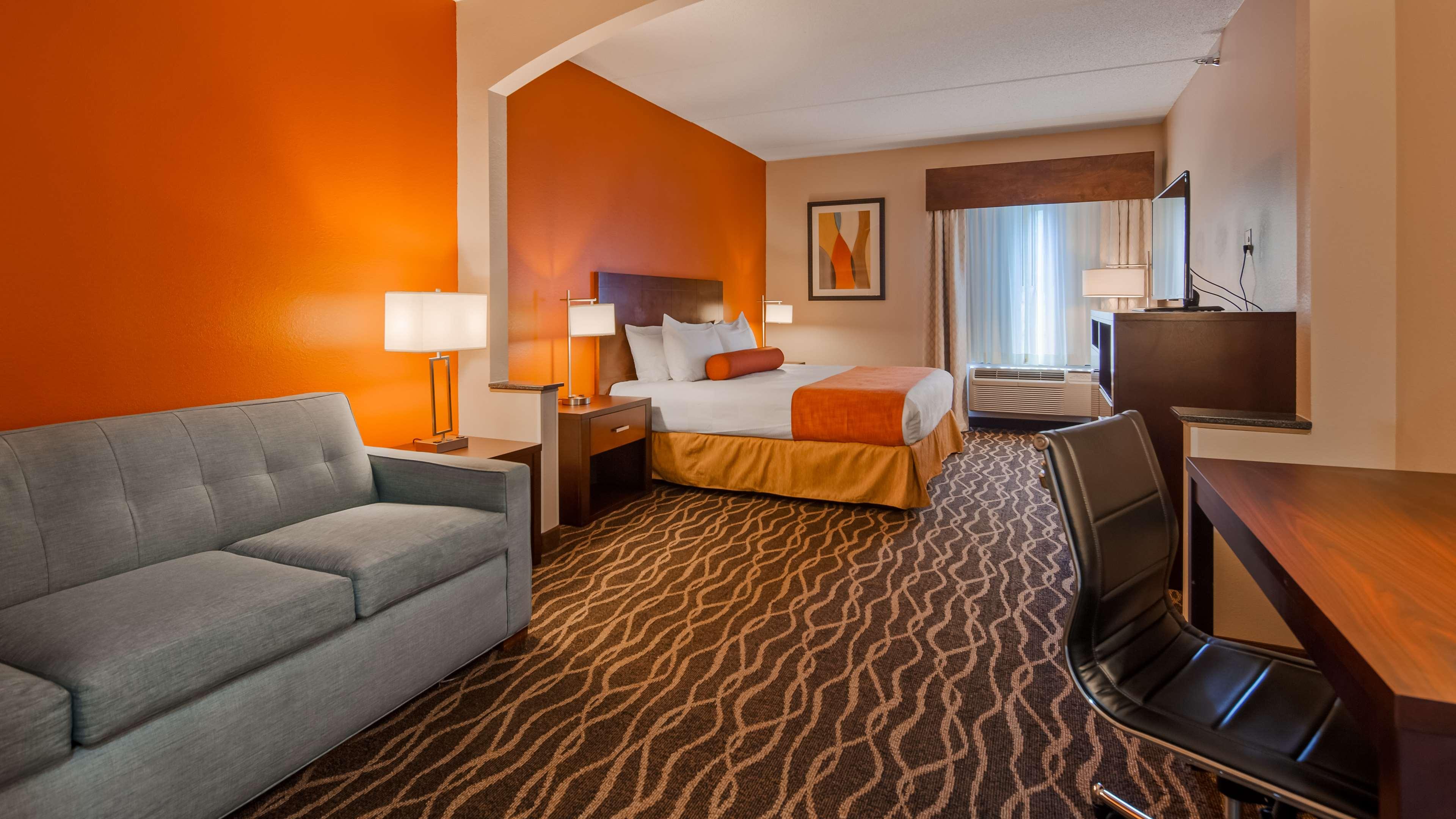 Best Western Plus Suites - Greenville — photo 5