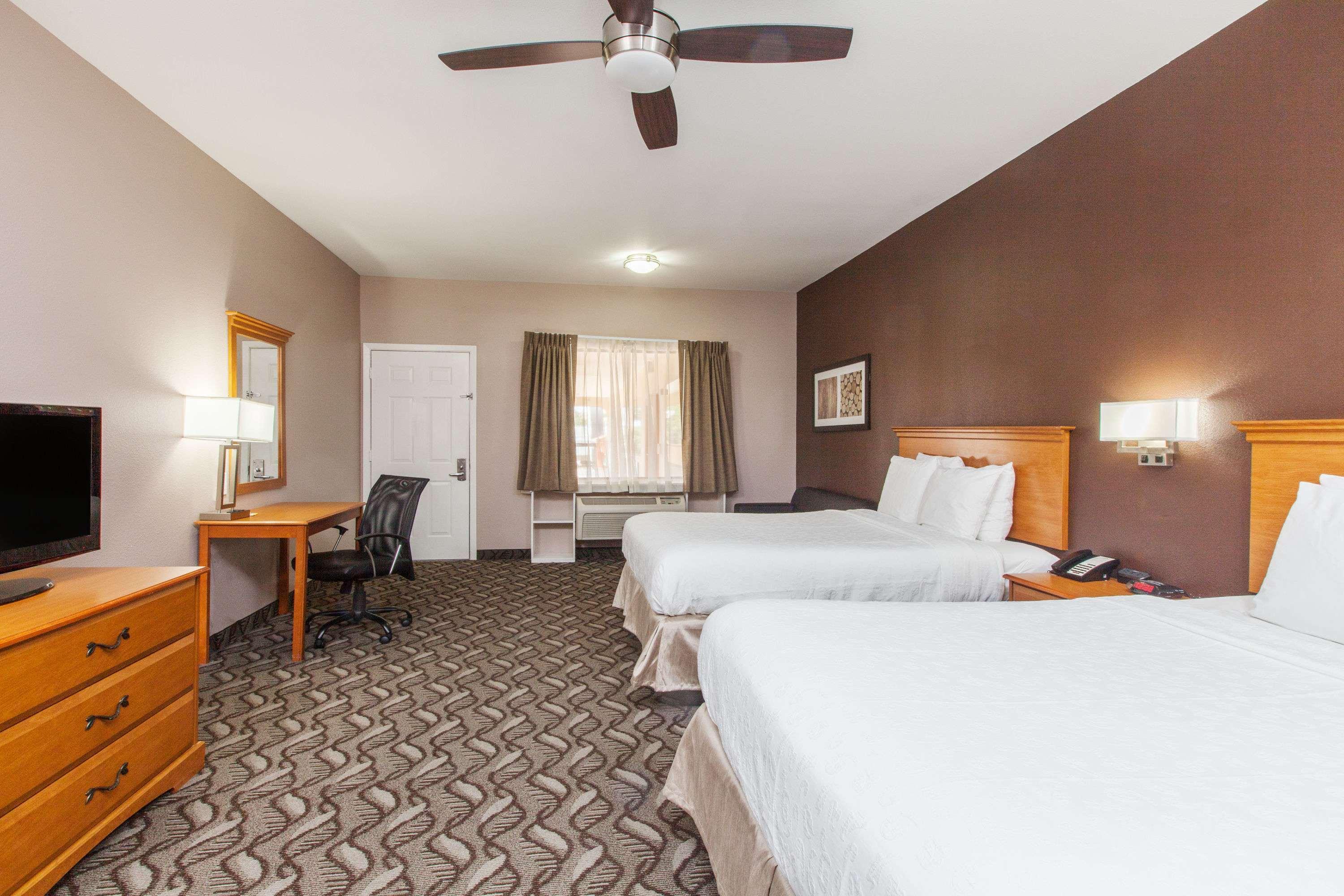 Days Inn by Windham Houston-Galleria — photo 5