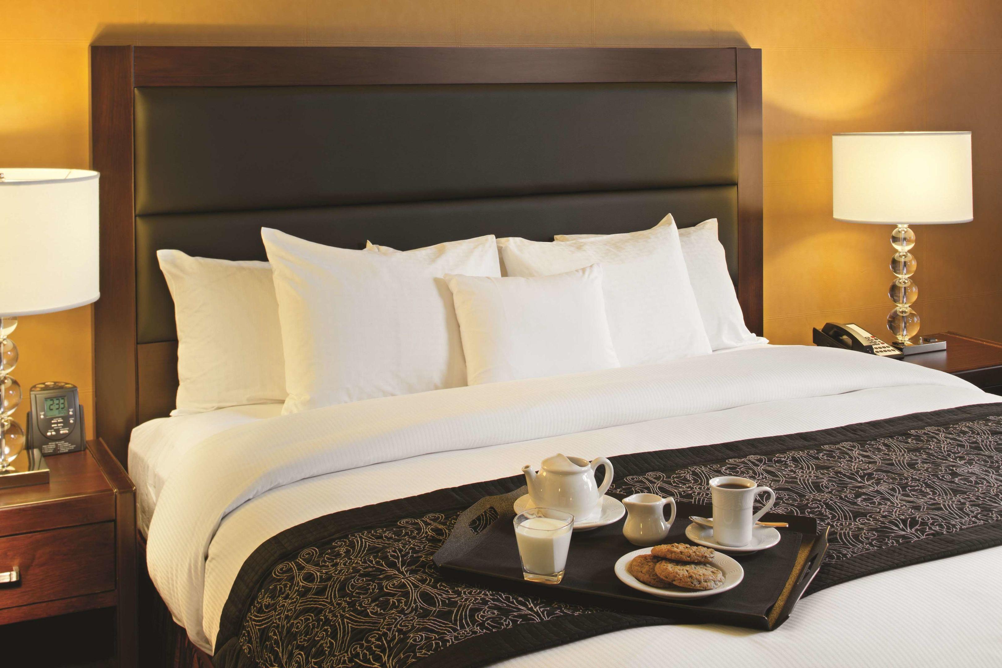 DoubleTree by Hilton Hotel Cleveland Downtown - Lakeside — photo 5