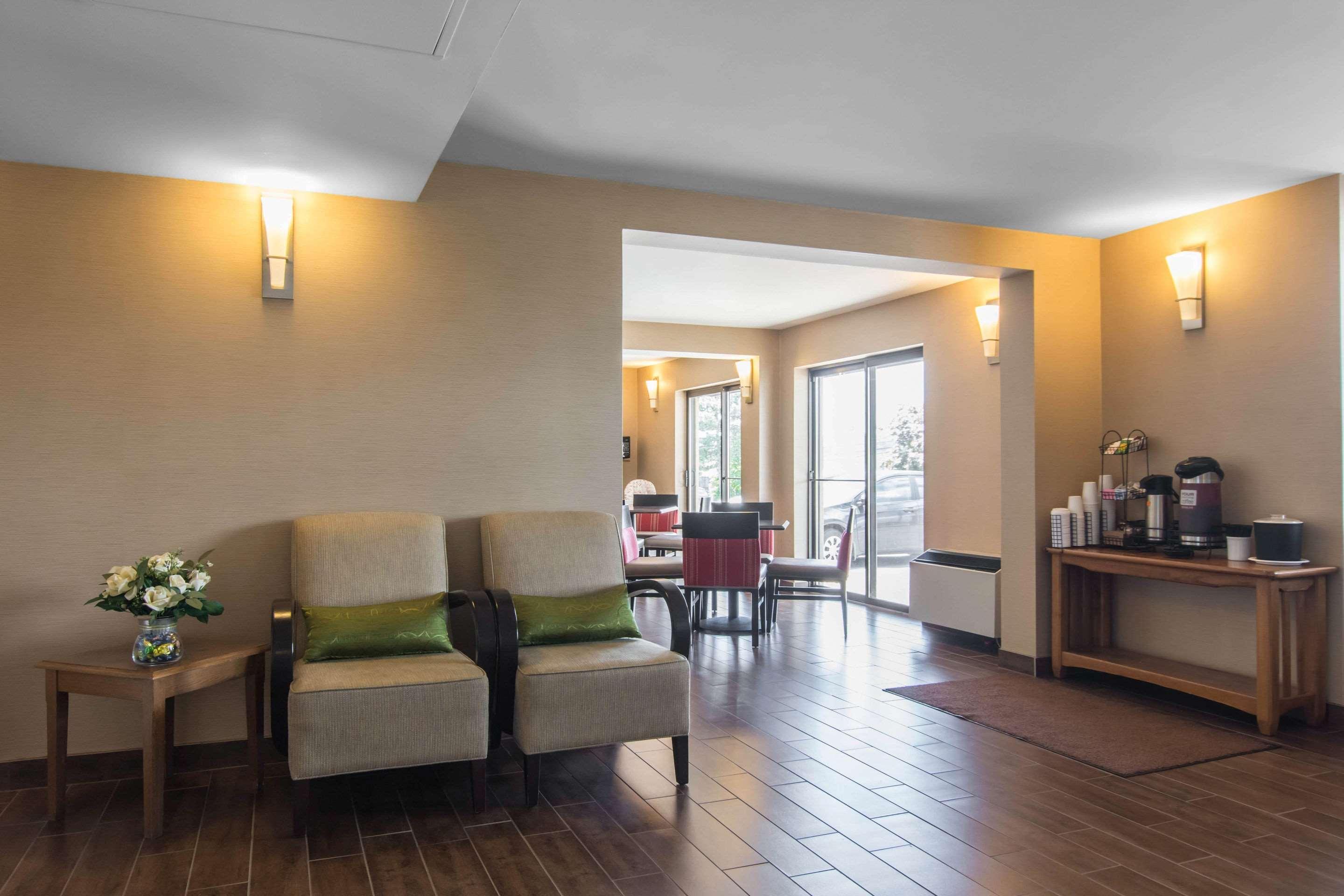 Comfort Inn Dartmouth — photo 4