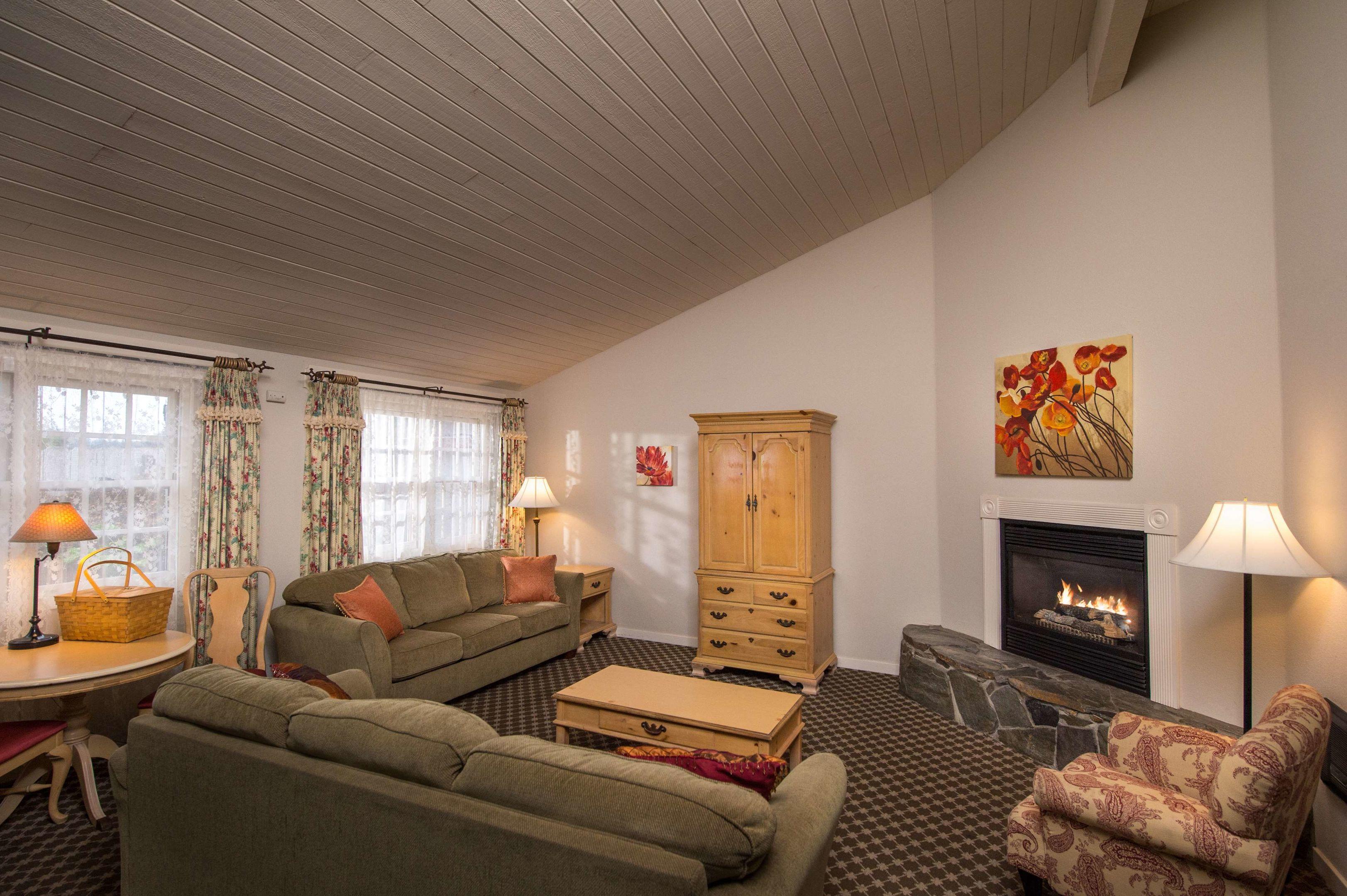 Sea Otter Inn — photo 5