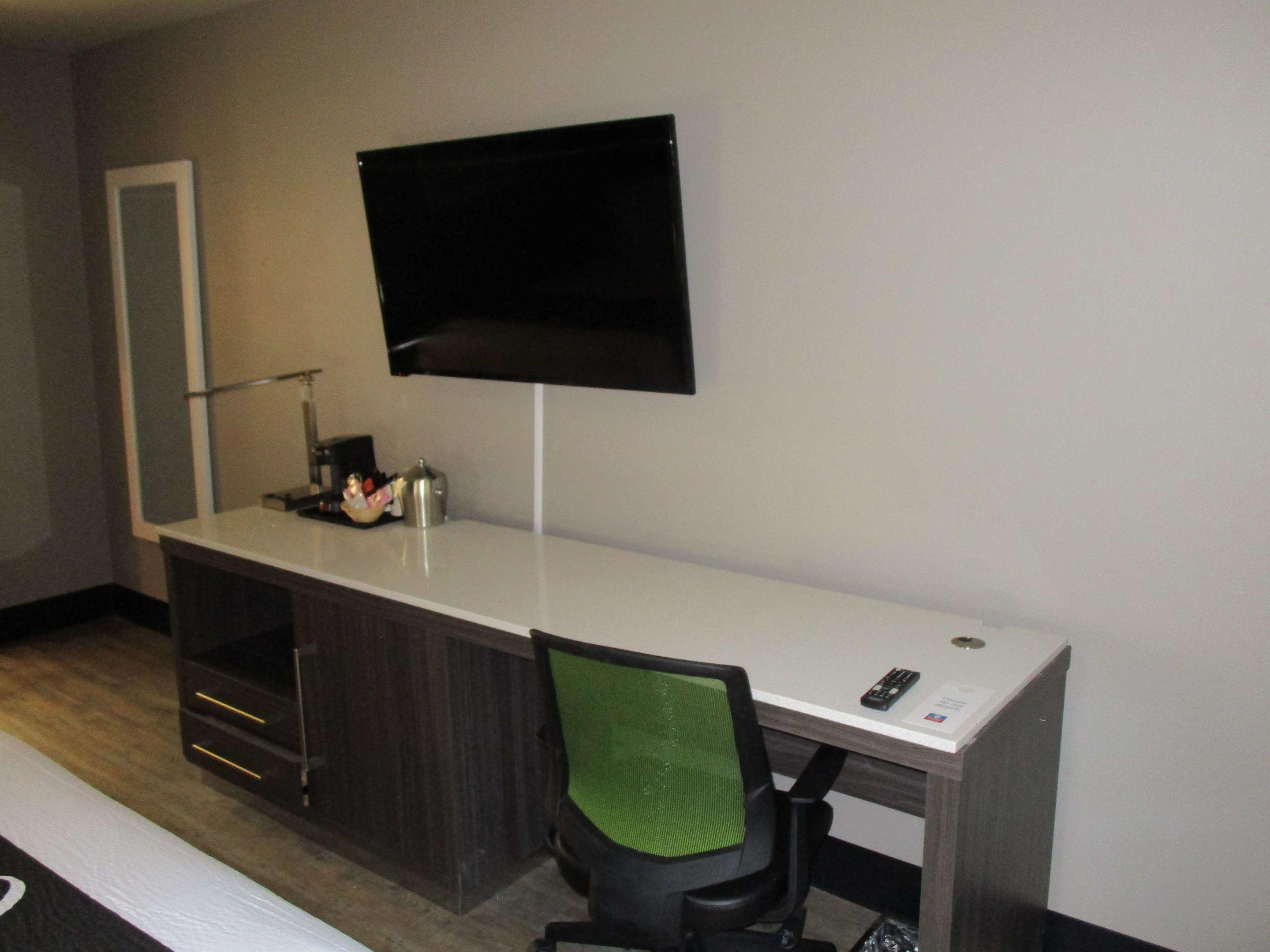 SureStay Plus Hotel by Best Western Point Richmond — photo 4