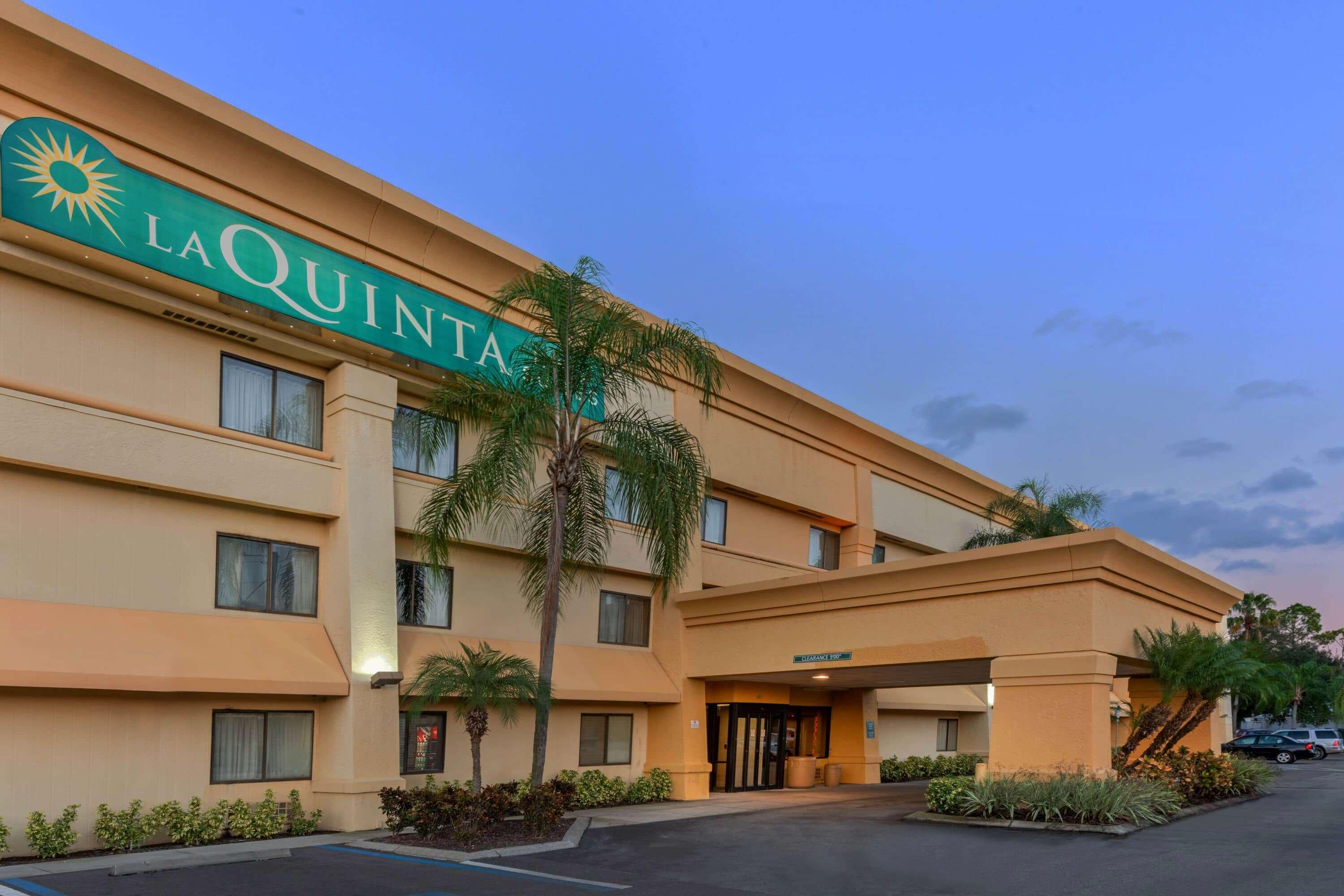 La Quinta Inn & Suites Tampa Brandon West — photo 3