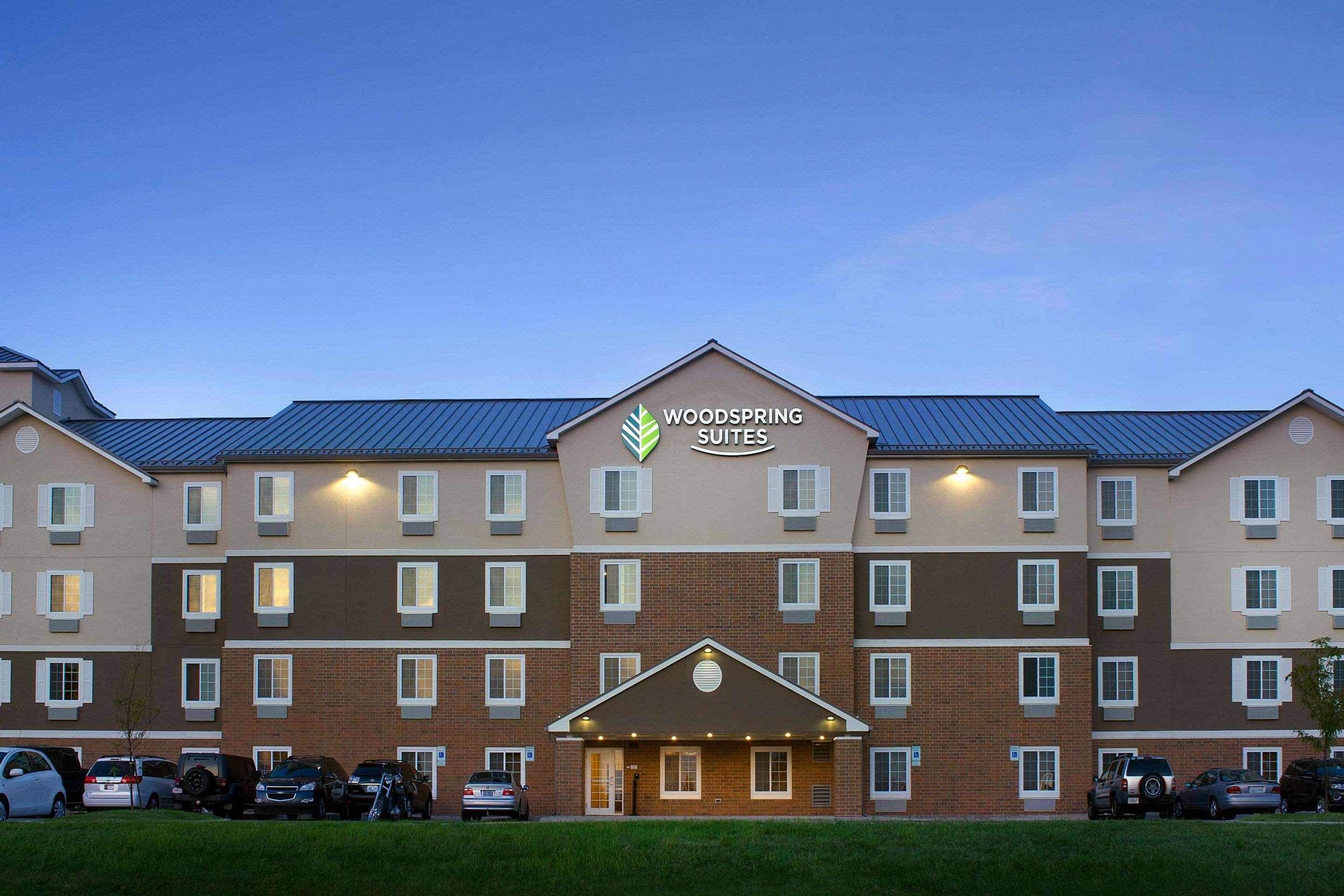 WoodSpring Suites Louisville Jeffersontown — photo 4