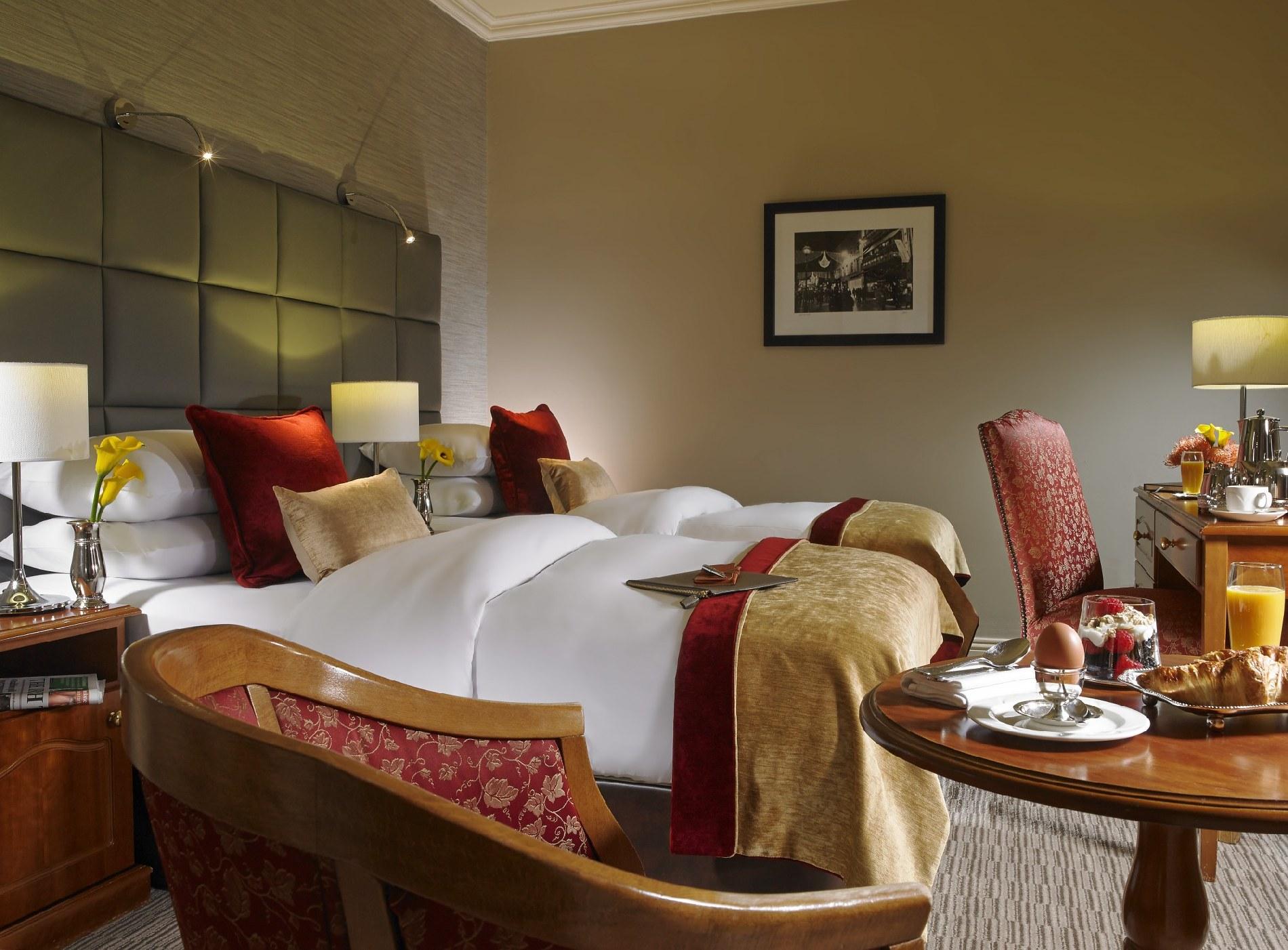 Buswells Hotel — photo 4