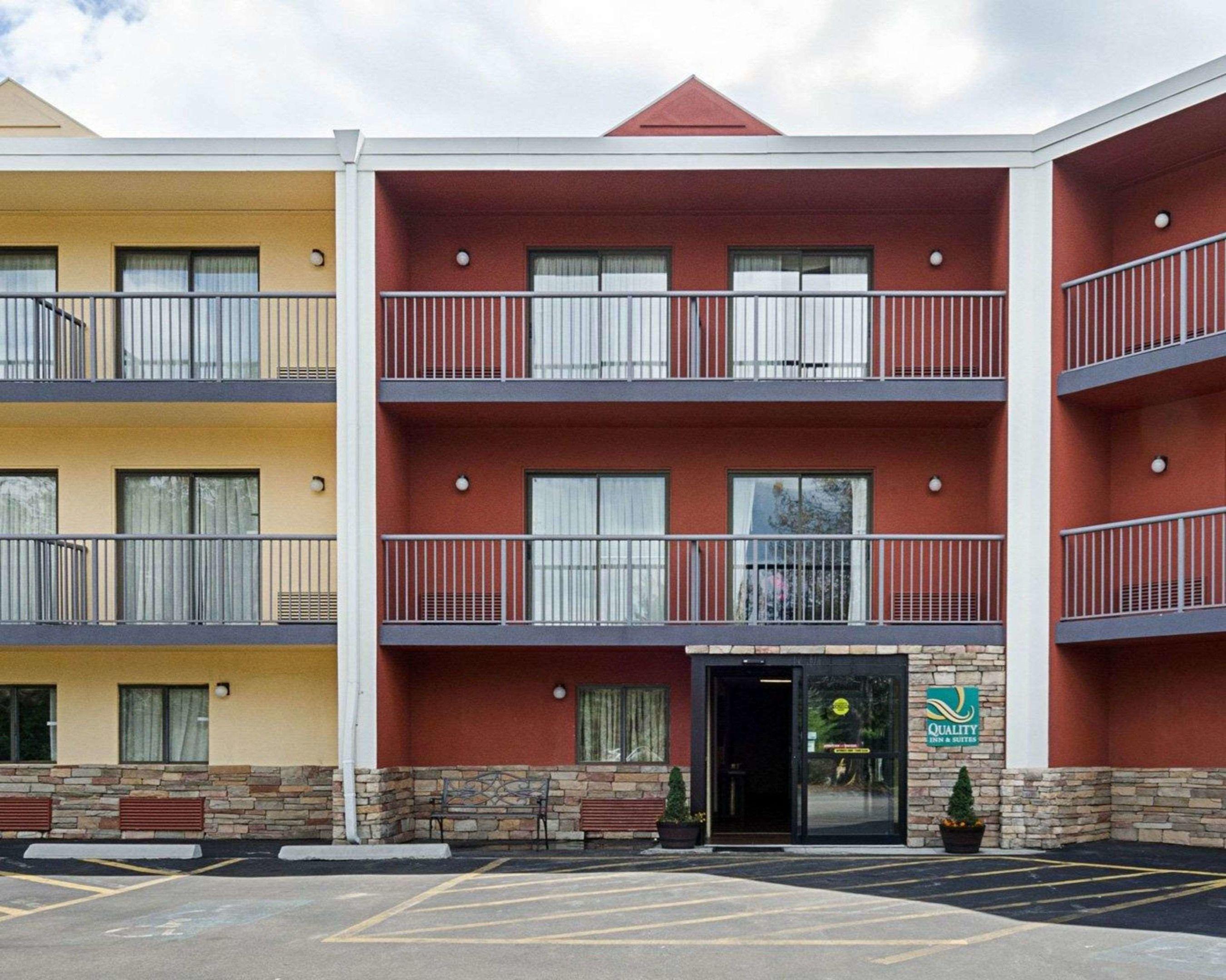 Quality Inn & Suites — photo 4