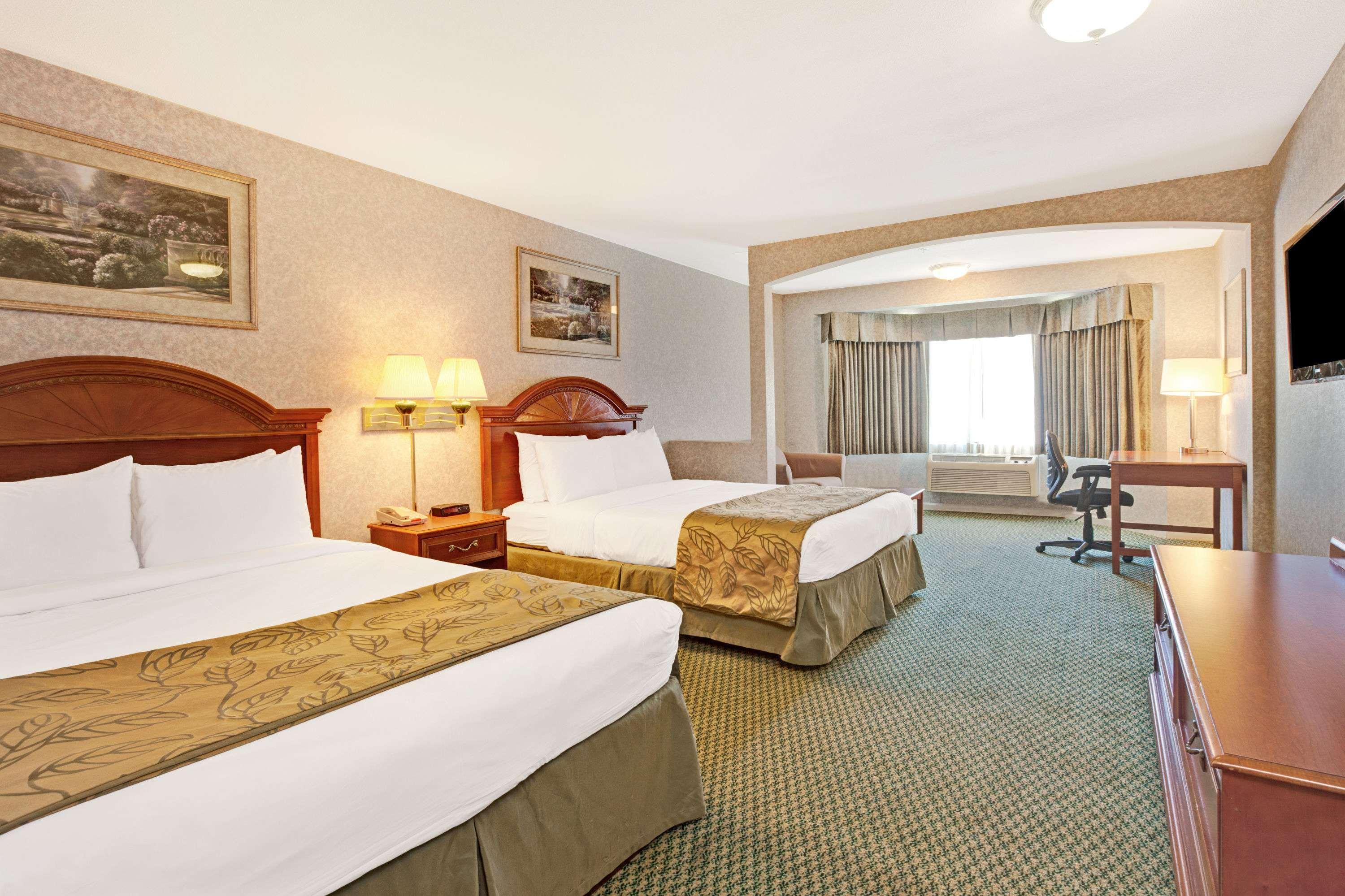Ramada by Wyndham San Bruno SFO Airport — photo 5