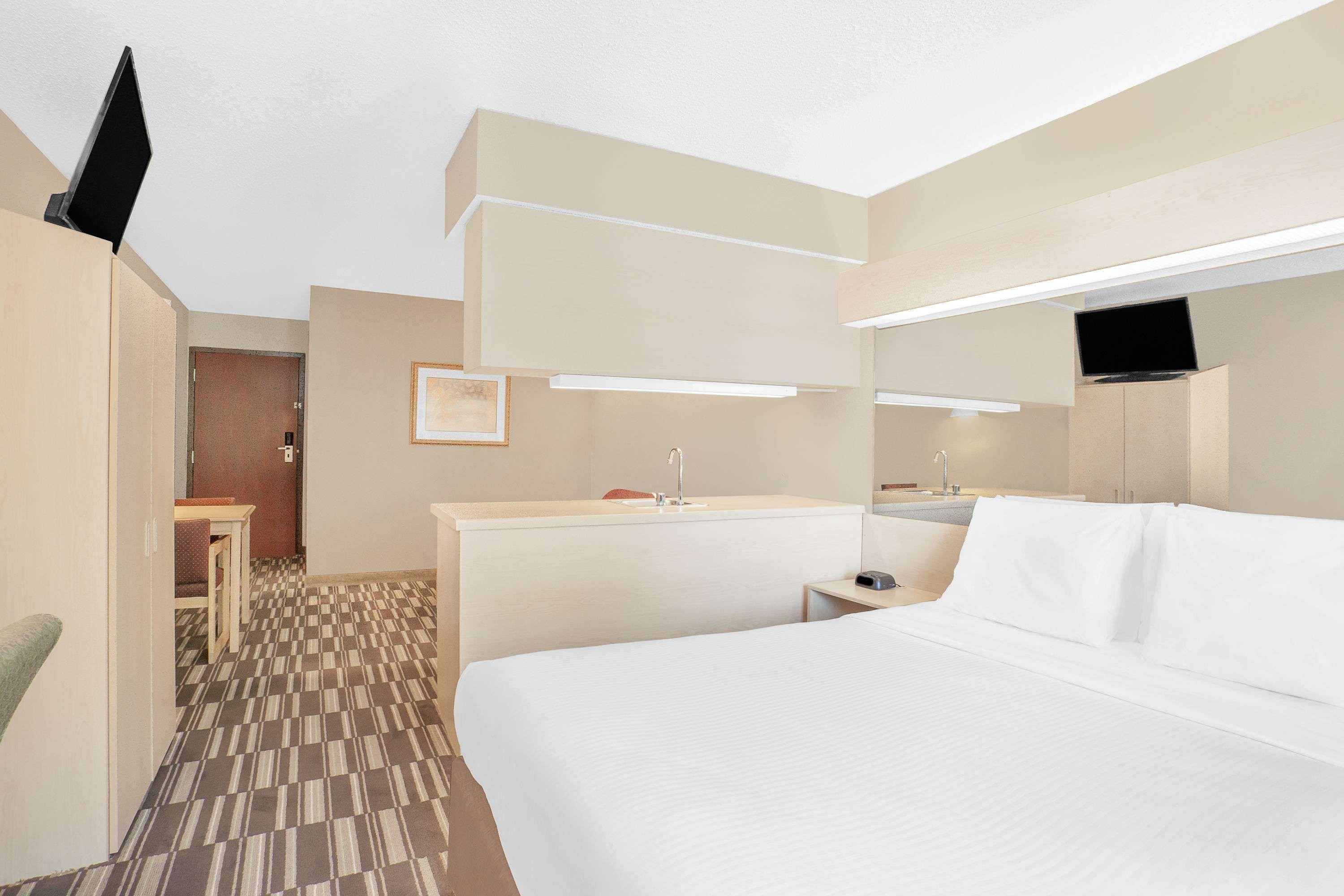 Microtel Inn & Suites by Wyndham Salisbury — photo 4