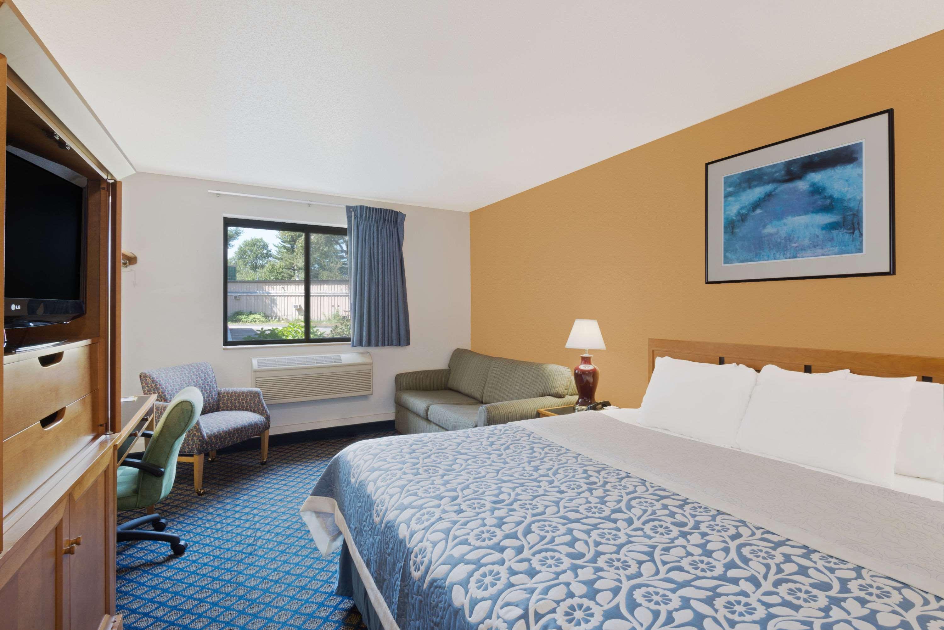 Days Inn by Wyndham Brunswick Bath Area — photo 5