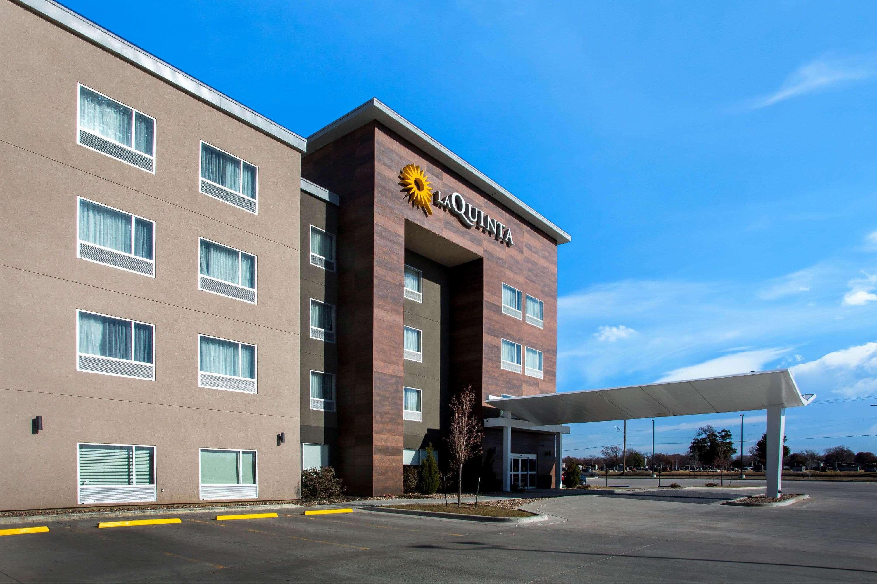 La Quinta Inn & Suites Pittsburg — photo 4