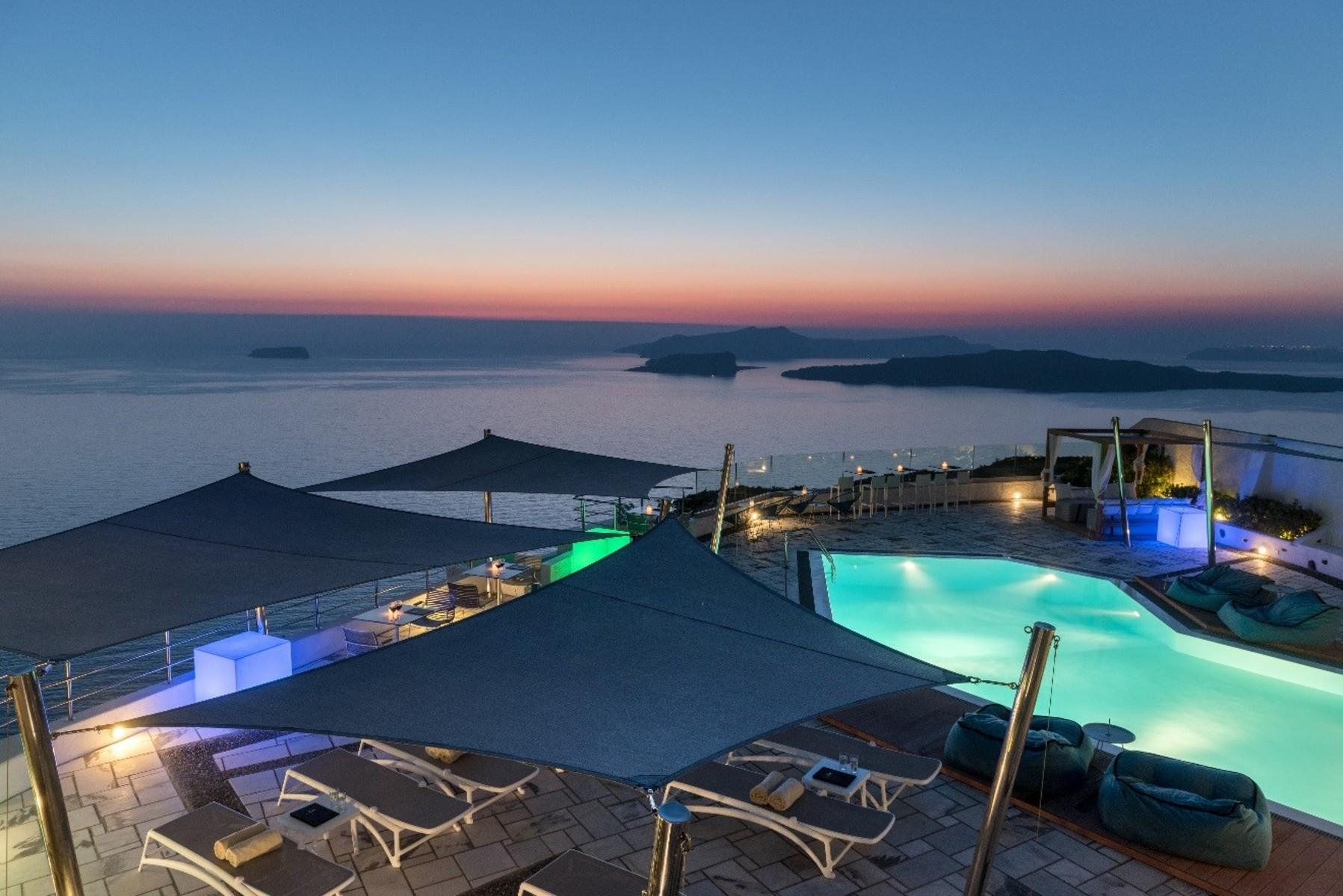 Caldera's Dolphin Suites — photo 1