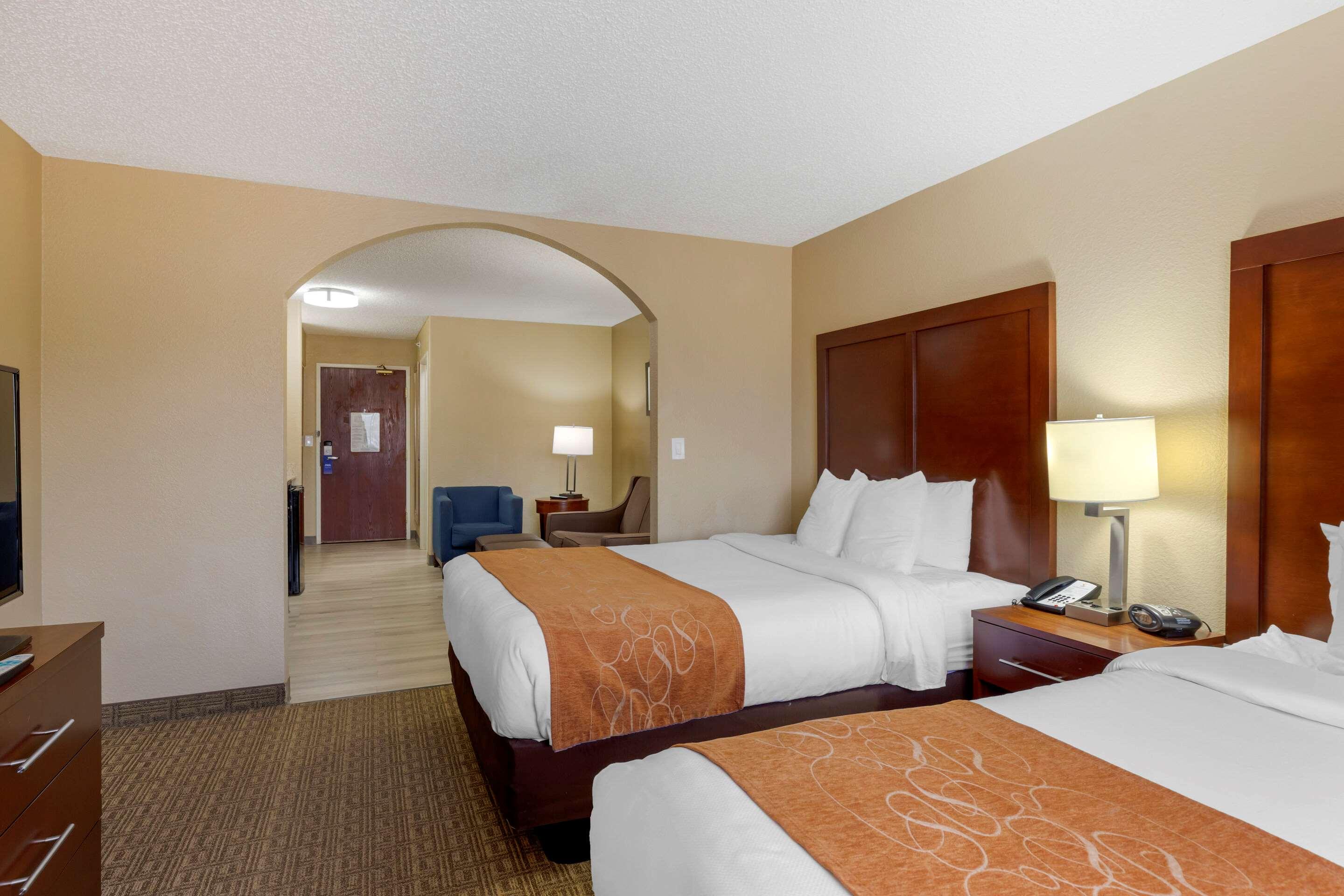 Comfort Suites Lakewood - Denver — photo 5