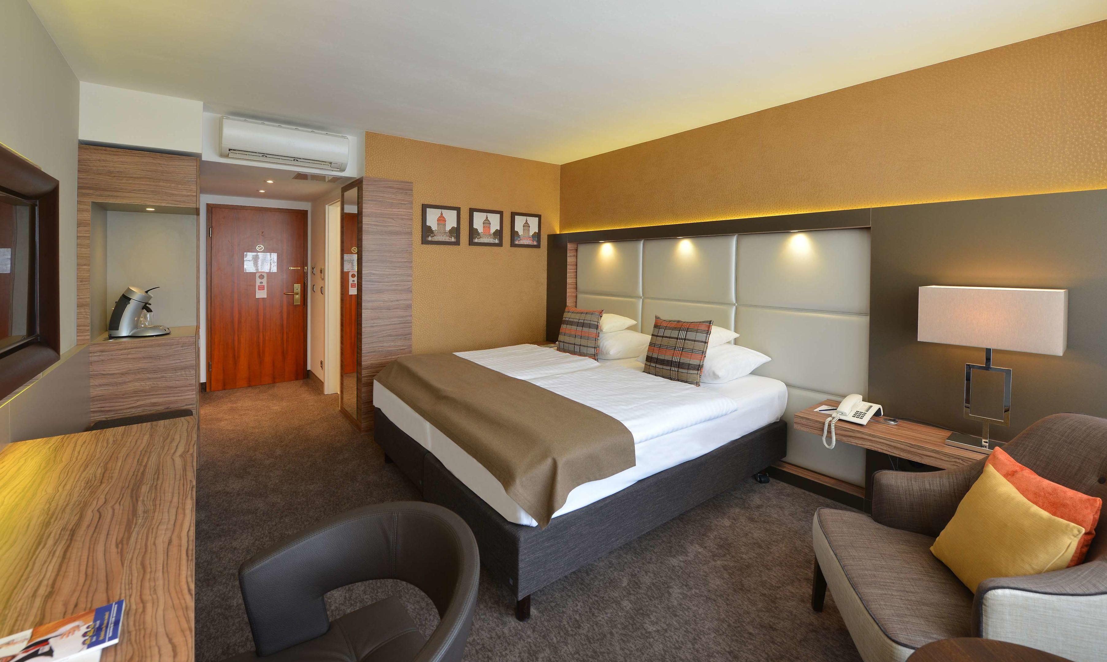 Best Western Plus Delta Park Hotel — photo 3
