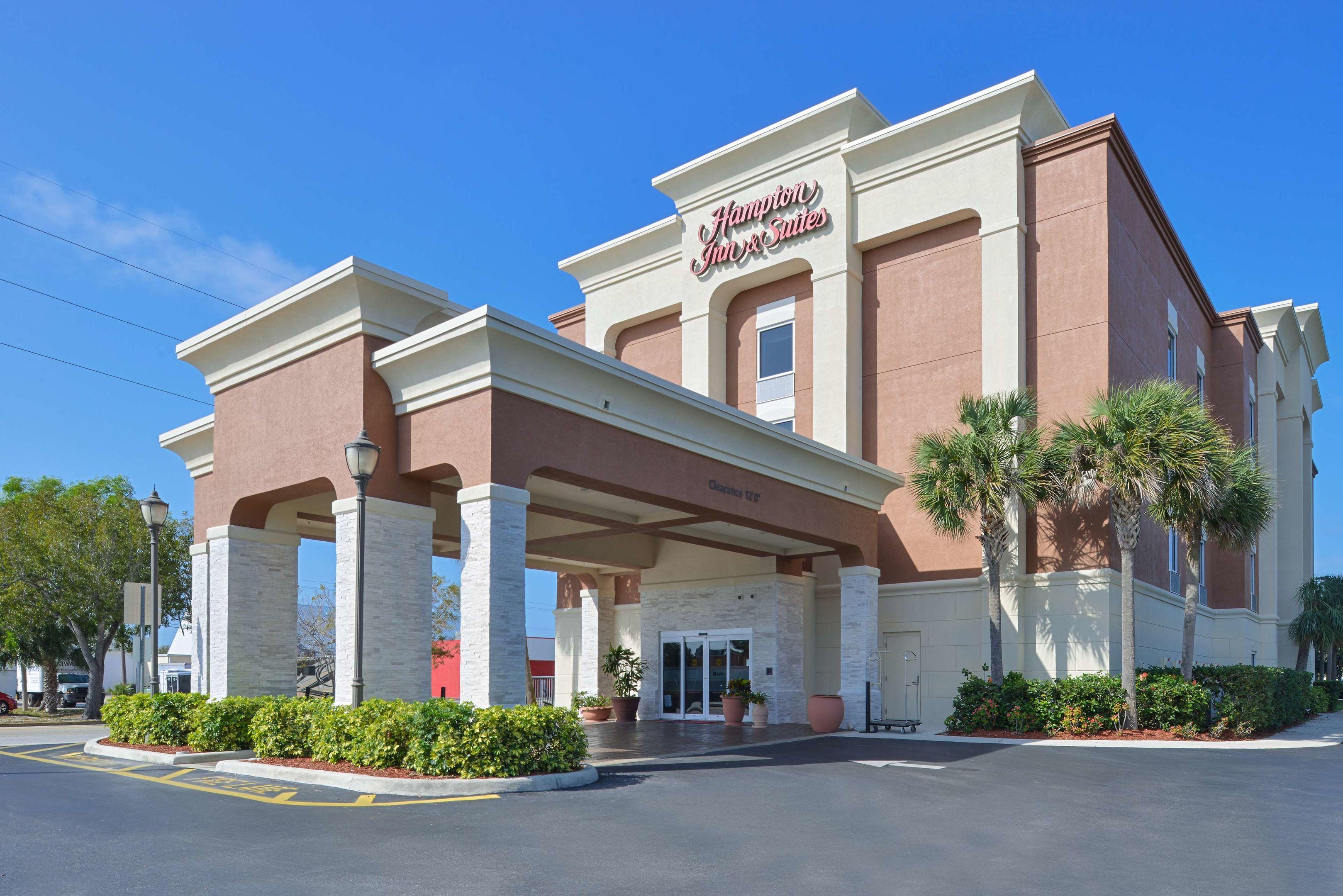 Hampton Inn & Suites Cape Coral — photo 4