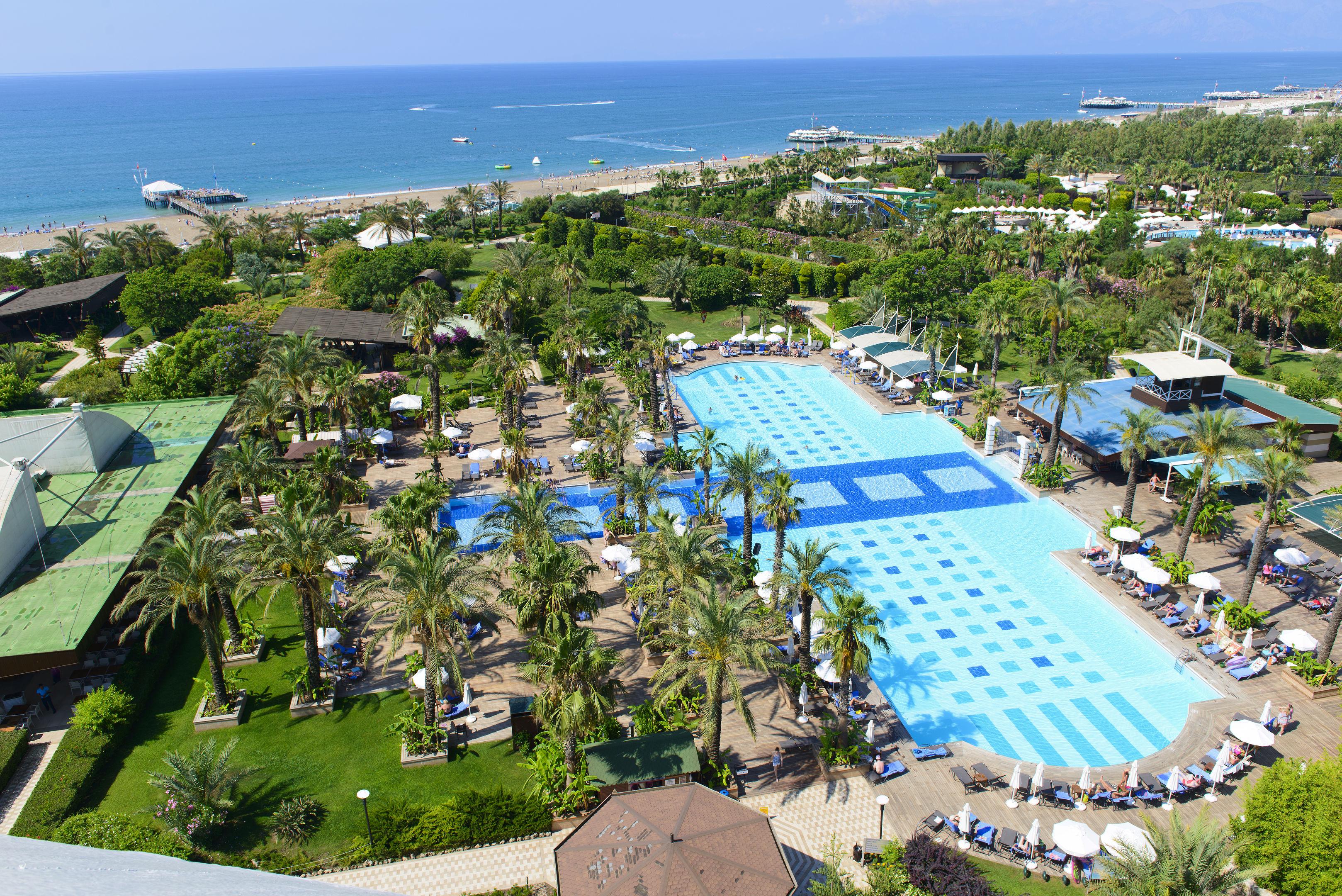 Concorde de Luxe Resort — photo 3