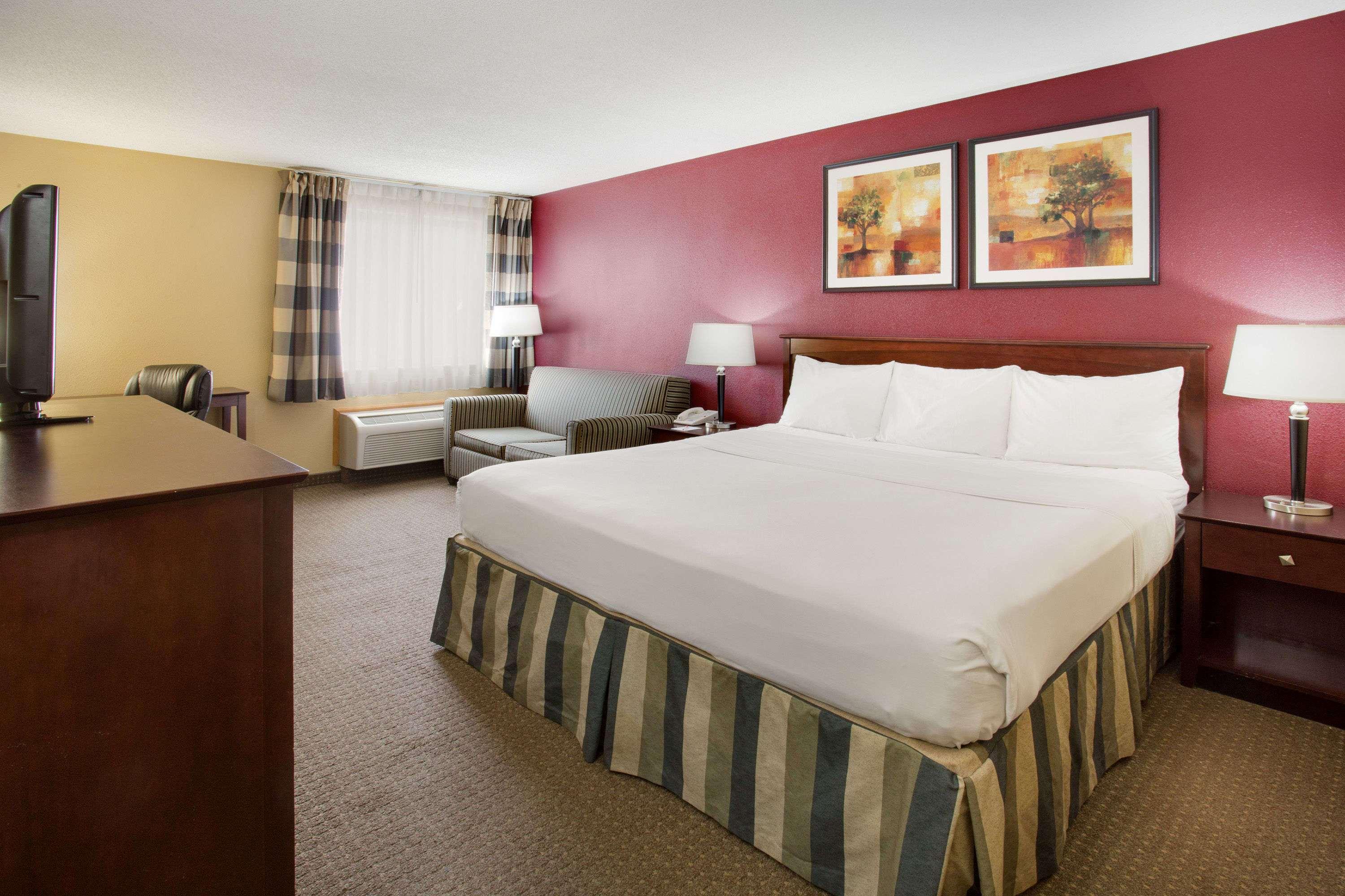 Ramada Bettendorf/Davenport — photo 4
