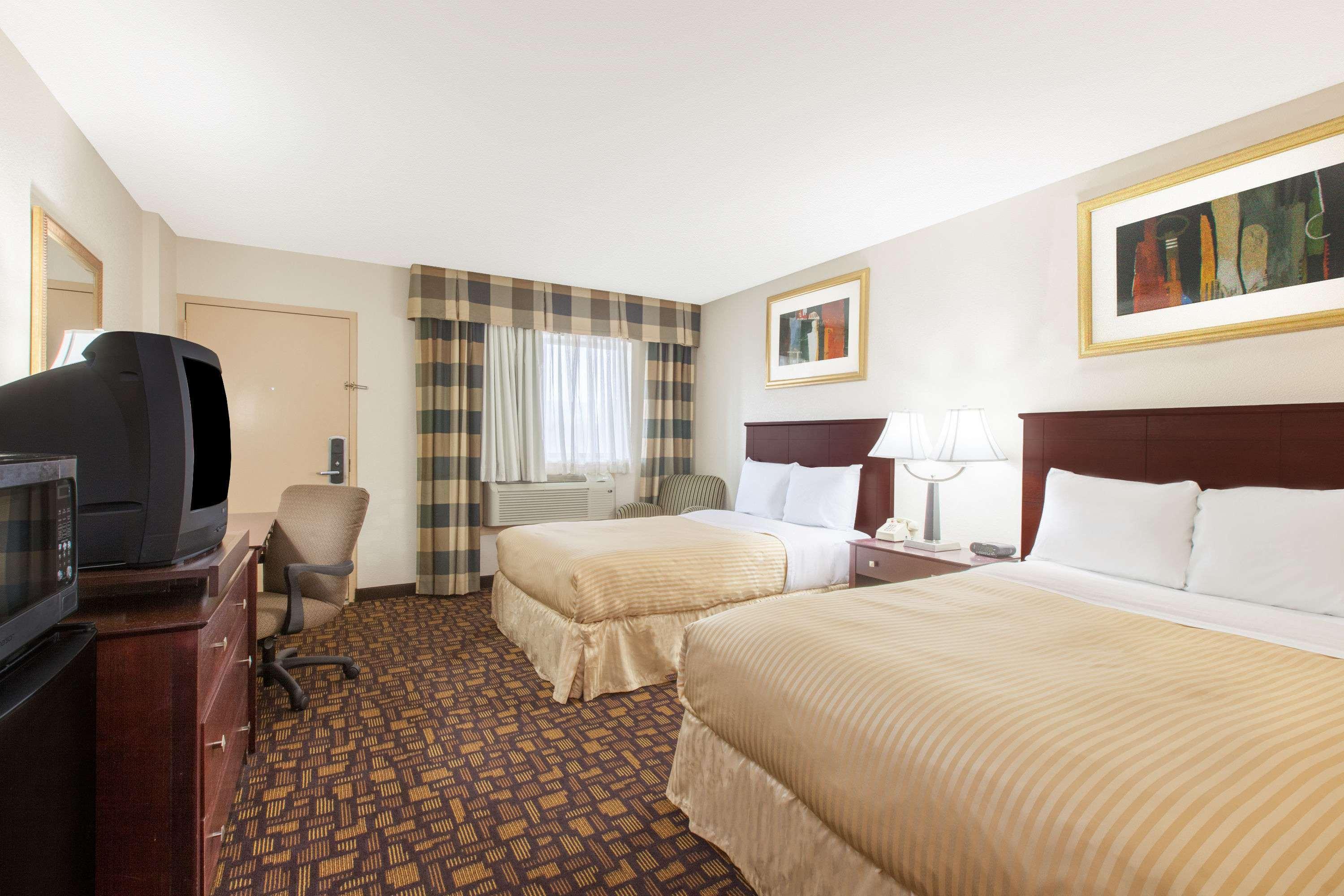 Knights Inn South Amboy/Garden State Parkway South, Exit 125 — photo 5