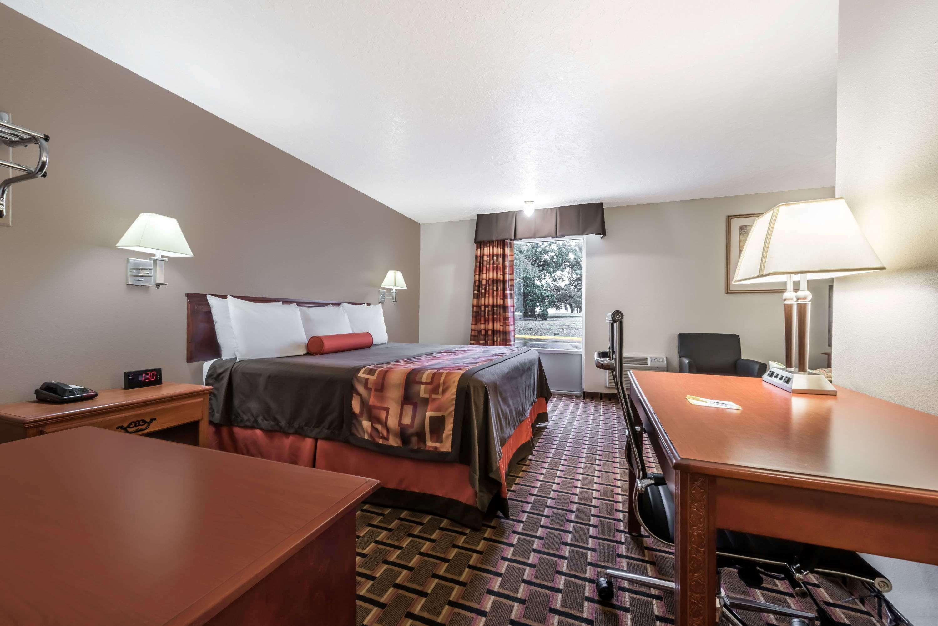 Days Inn Duncan — photo 4