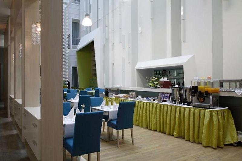 Atrium Fashion Hotel — photo 3