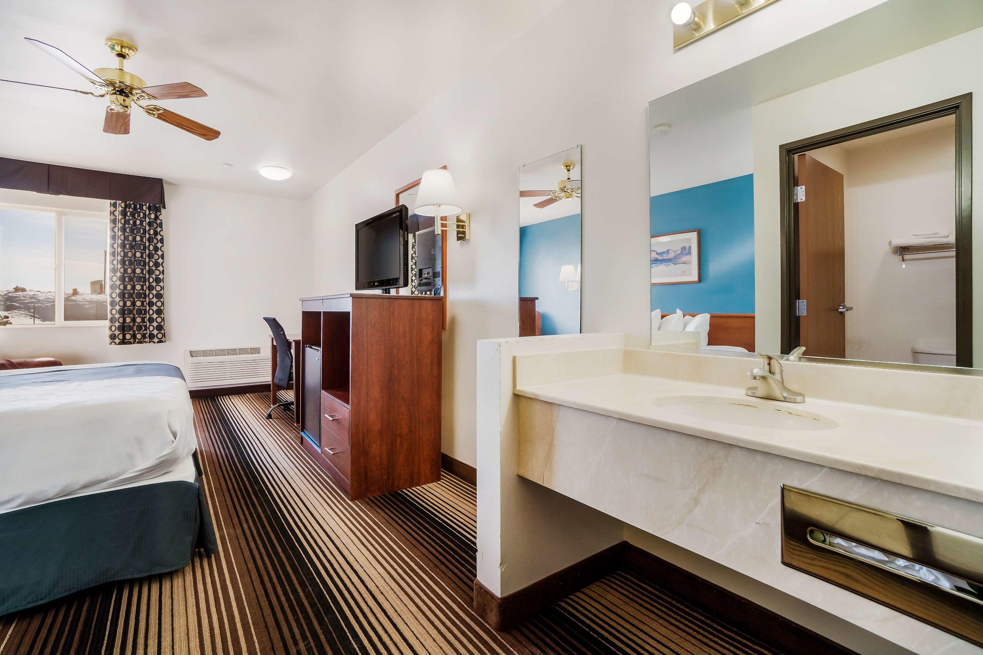 Americas Best Value Inn Green River — photo 5