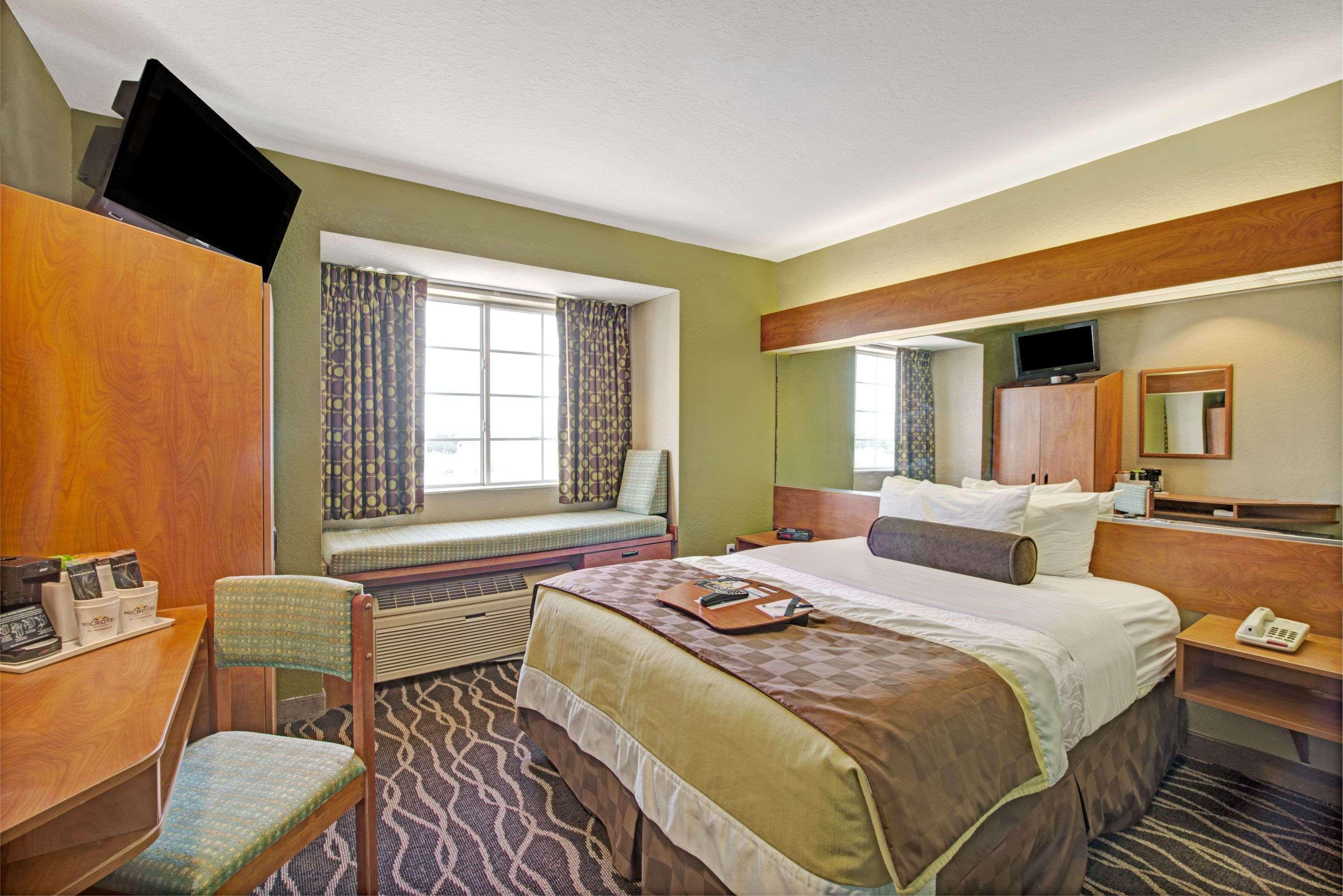 Microtel Inn And Suites By Wyndham San Antonio Northeast — photo 4