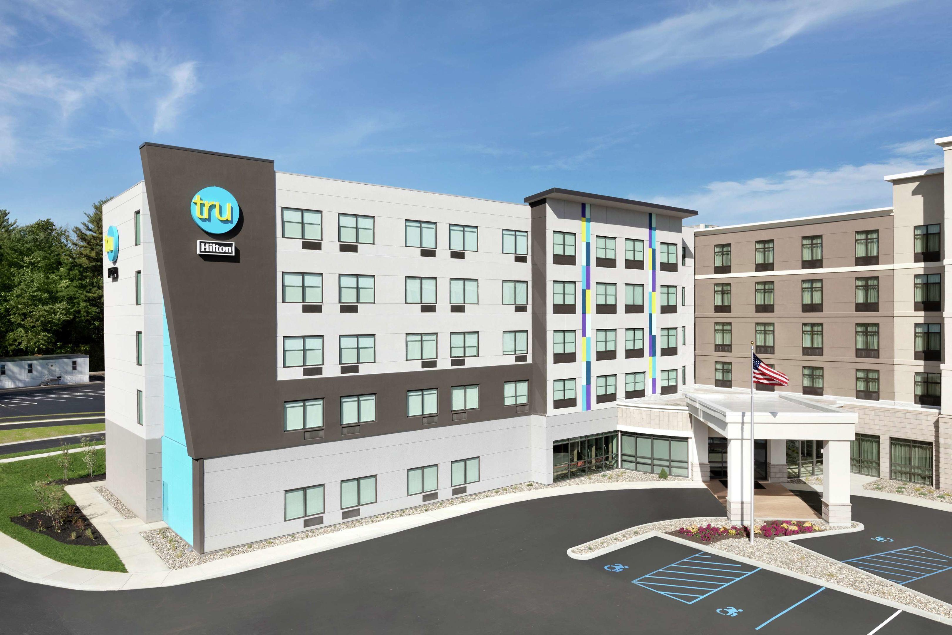 Tru by Hilton Albany Crossgates Mall — photo 5