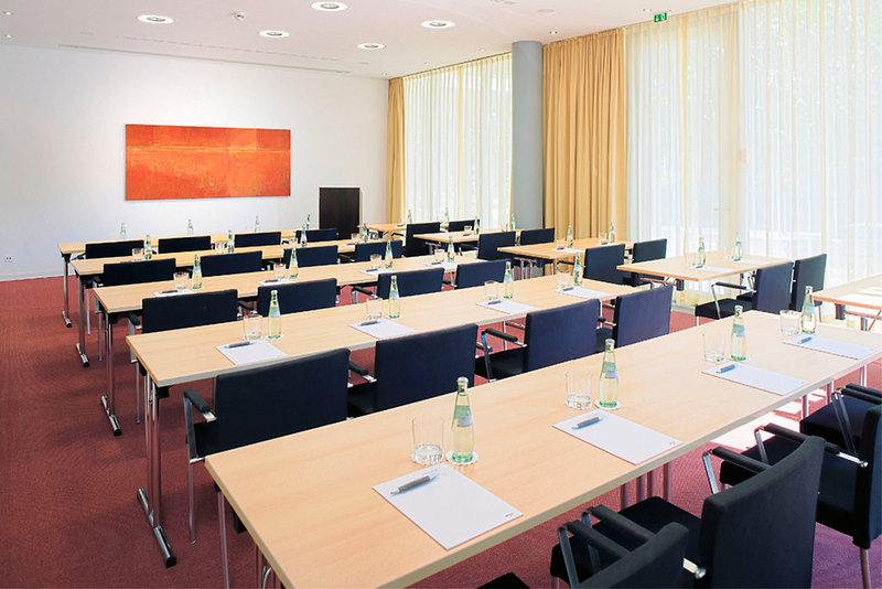 DoubleTree by Hilton Frankfurt Niederrad — photo 5