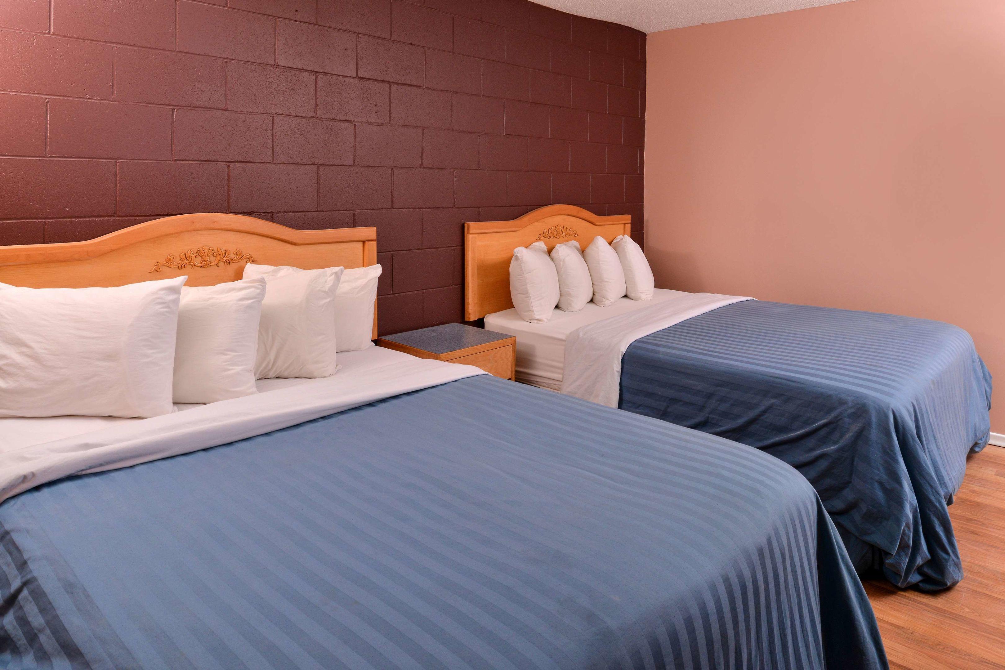 Canadas Best Value Inn & Suites Castlegar — photo 4