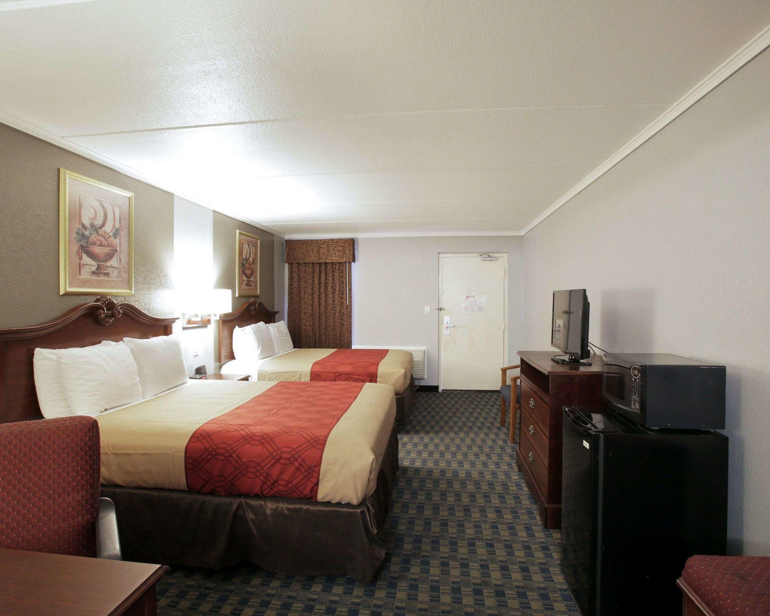 Econo Lodge — photo 5